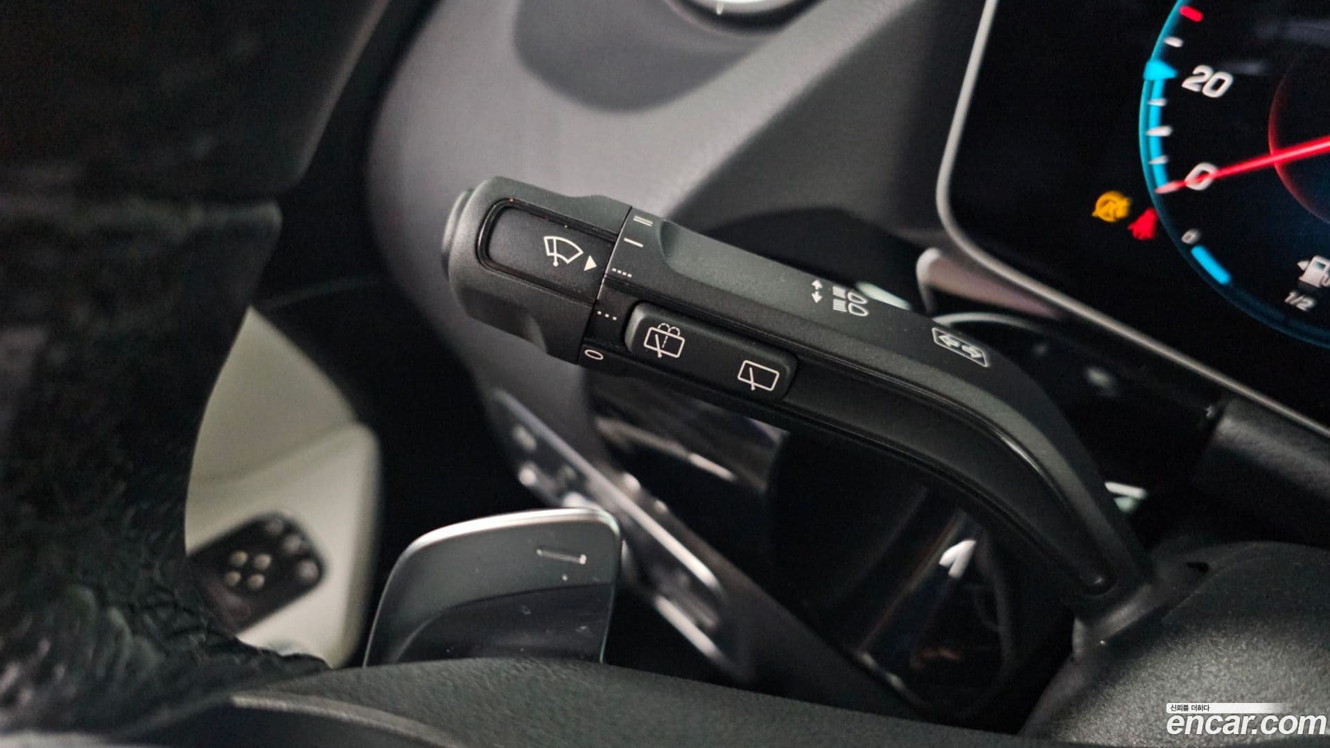 Main__Slider__Photo:GLA-Class Mercedes-Benz 2020.8-29