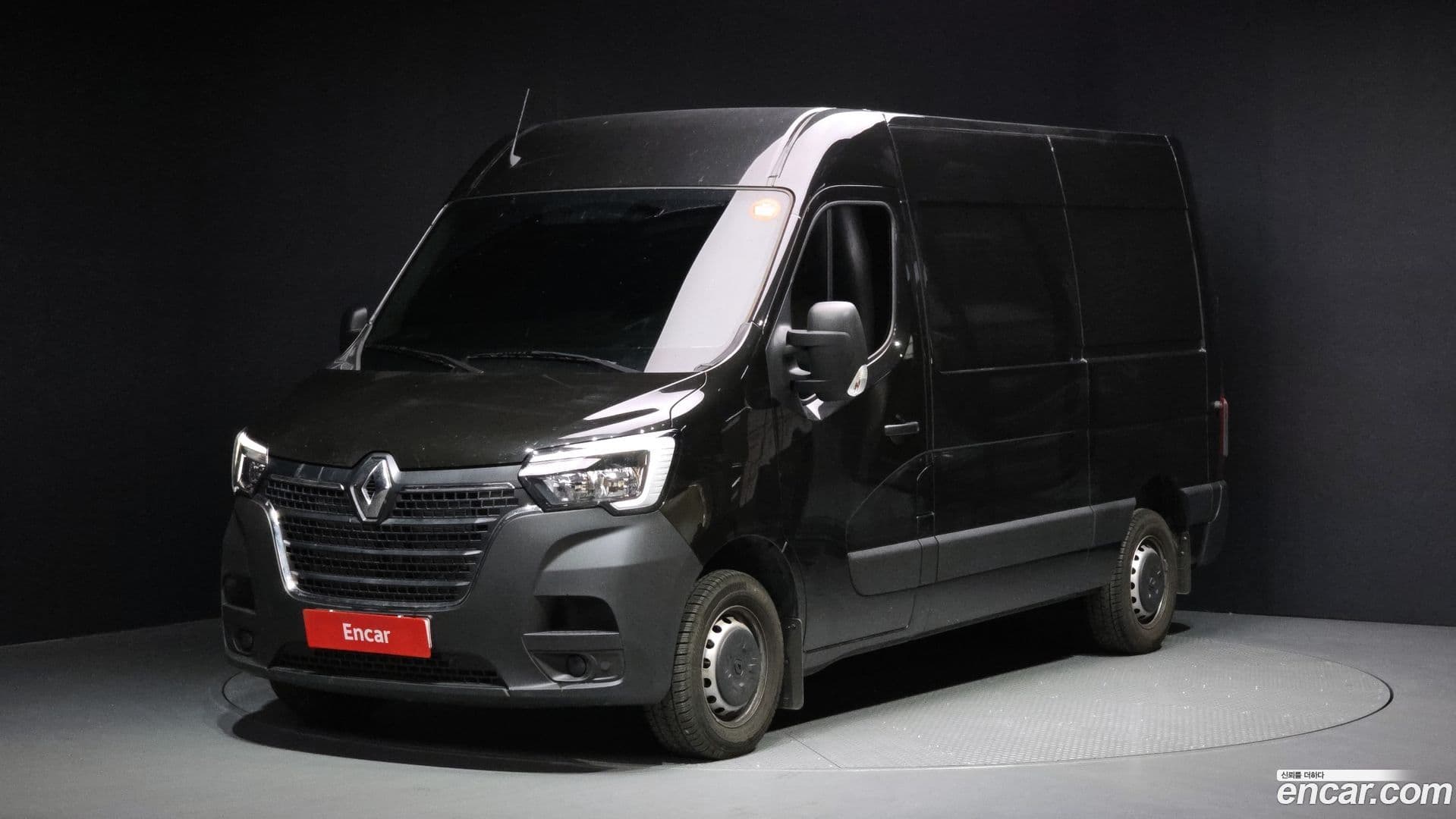 Main__Slider__Photo:Master Renault Korea 2024.9-0