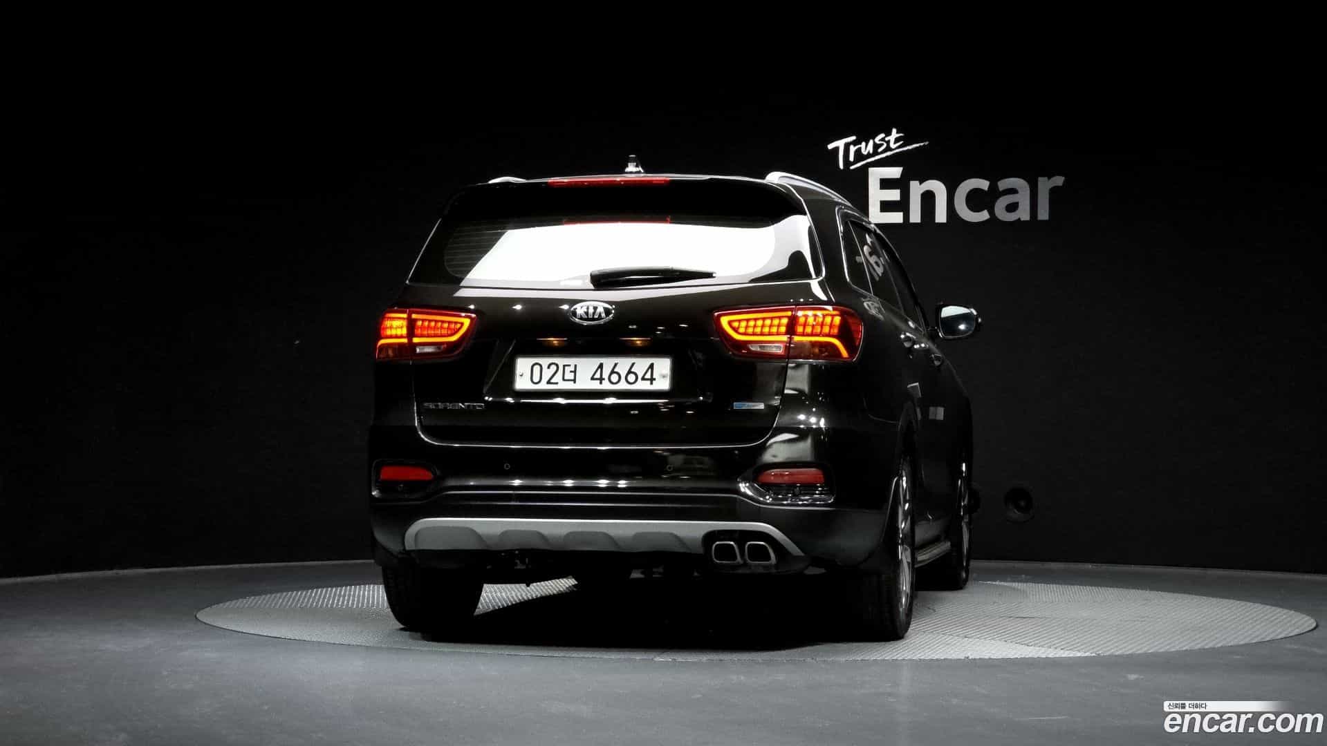 Sorento Kia 2018.6-OUTER-004