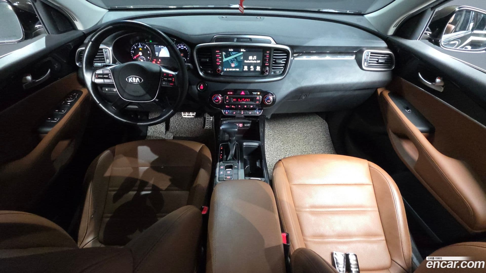 Main__Slider__Photo:Sorento Kia 2018.6-6