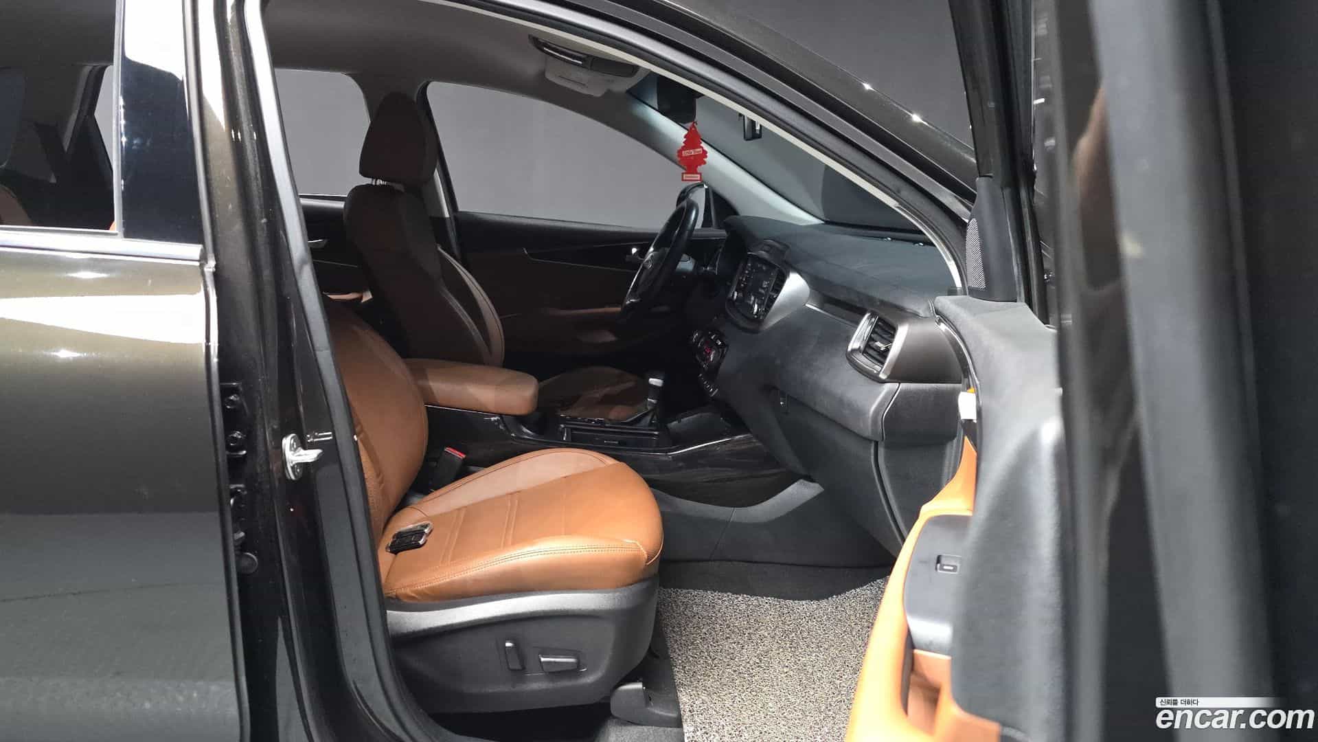Sorento Kia 2018.6-OPTION-015