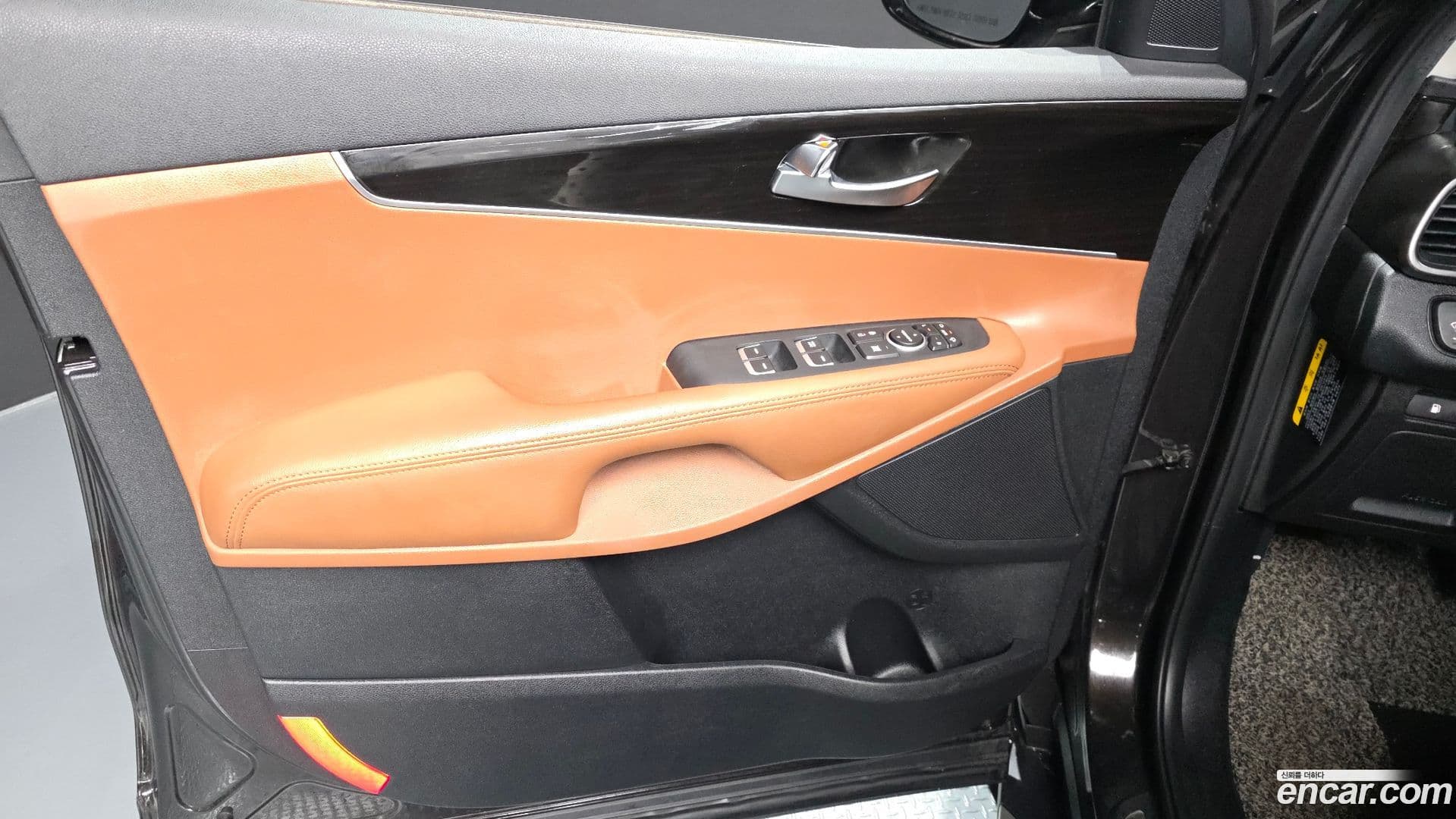 Main__Slider__Photo:Sorento Kia 2018.6-23