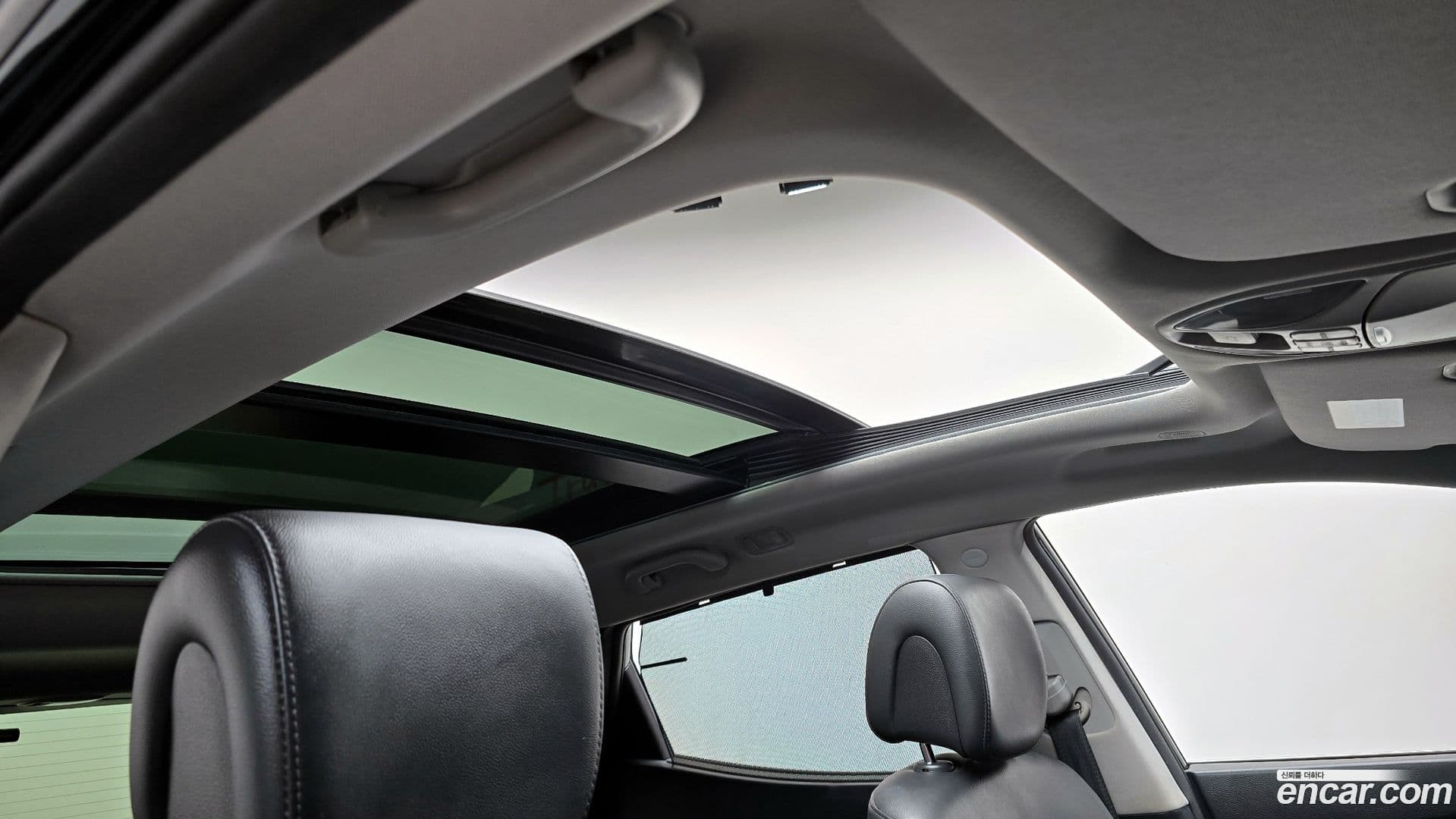 Main__Slider__Photo:Santafe Hyundai 2014.3-19