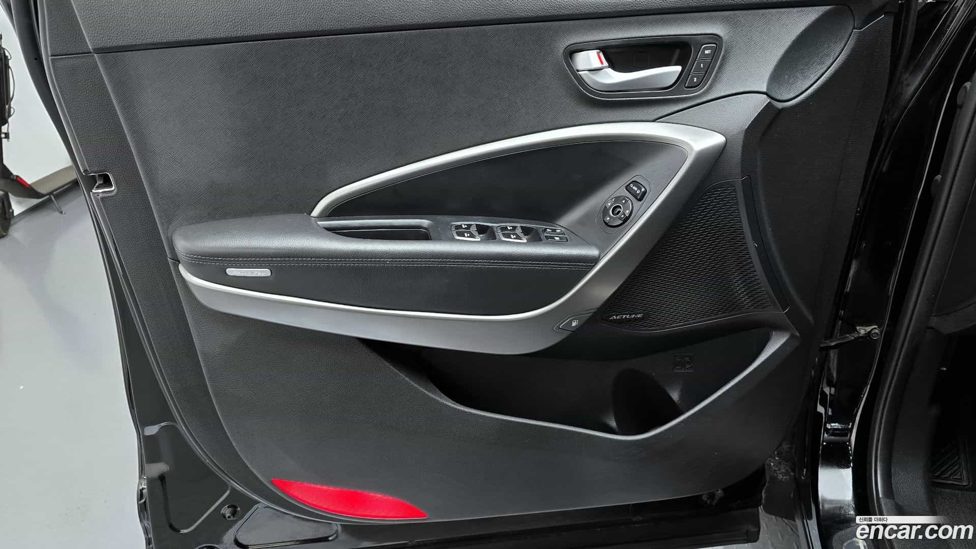 Santafe Hyundai 2014.3-INNER-034