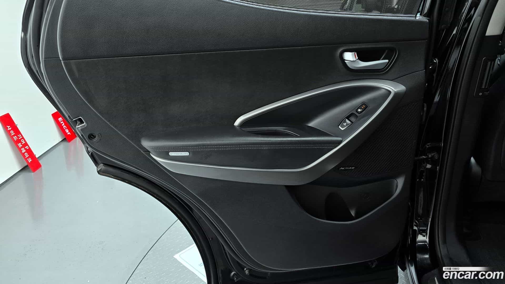 Santafe Hyundai 2014.3-INNER-035