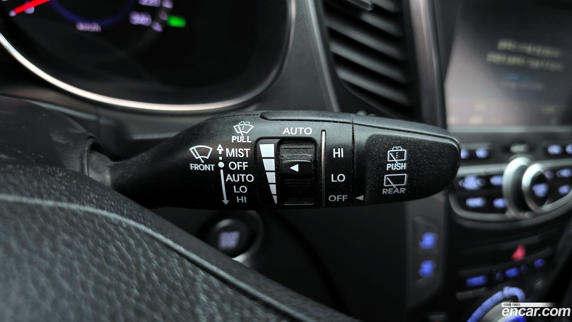 Main__Slider__Photo:Santafe Hyundai 2014.3-29