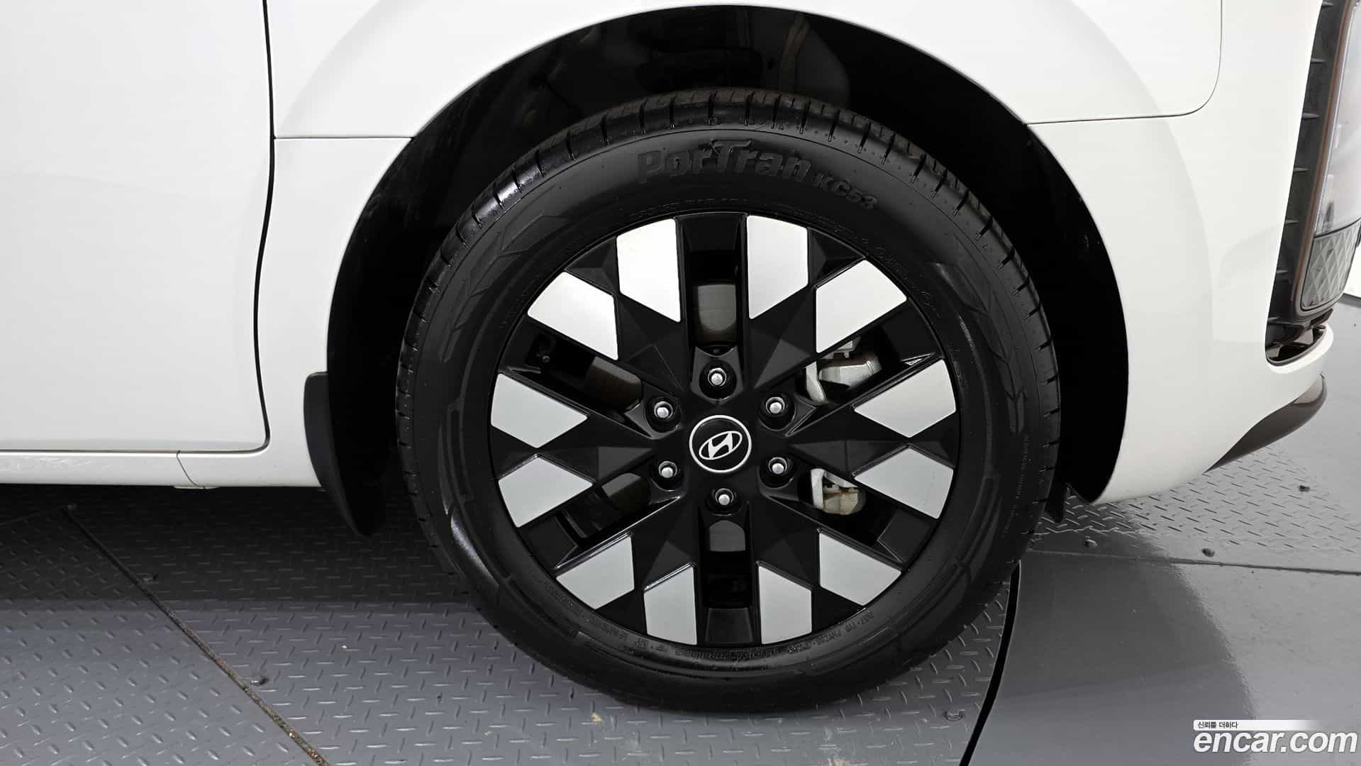 Staria Hyundai 2024.2-OUTER-005