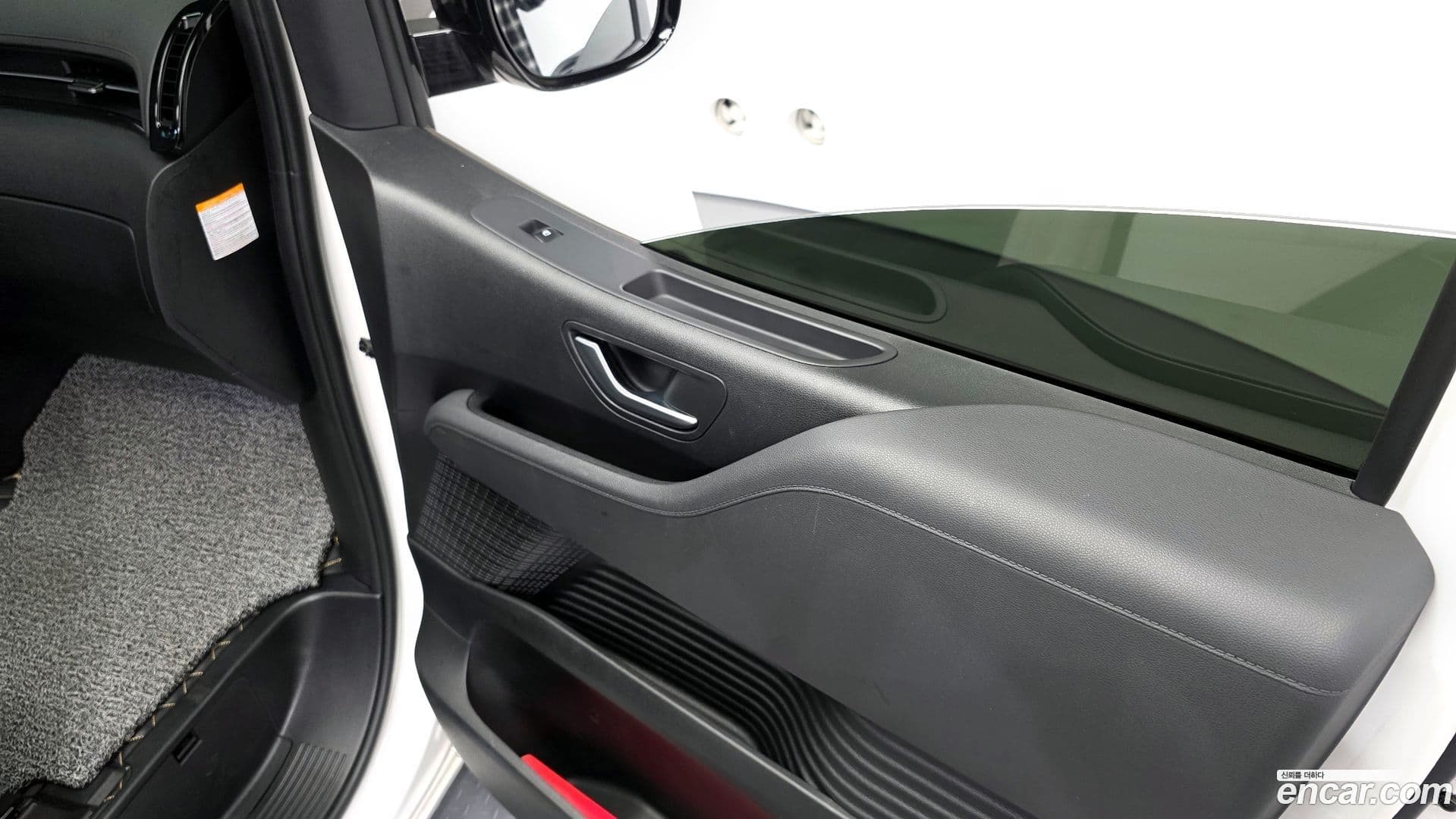 Main__Slider__Photo:Staria Hyundai 2024.2-27