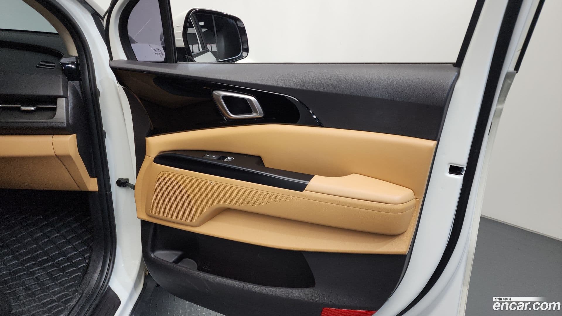 Main__Slider__Photo:Canival Kia 2021.7-24