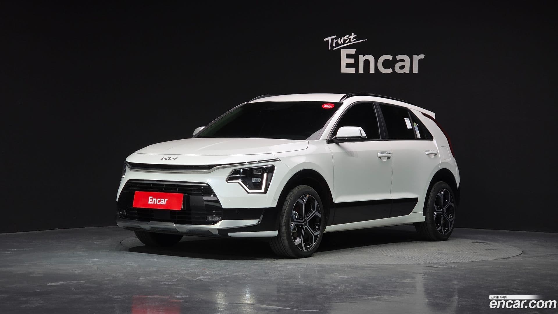 Main__Slider__Photo:Niro Kia 2025.2-0