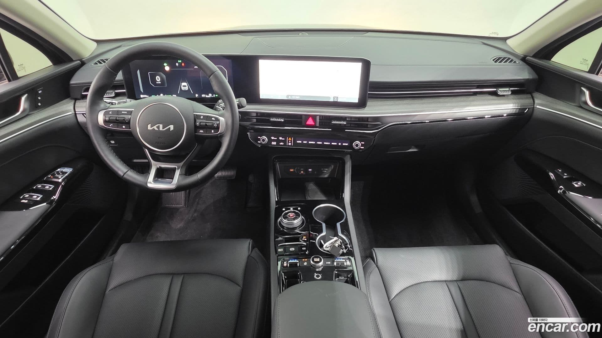 Main__Slider__Photo:K5 Kia 2025.2-6