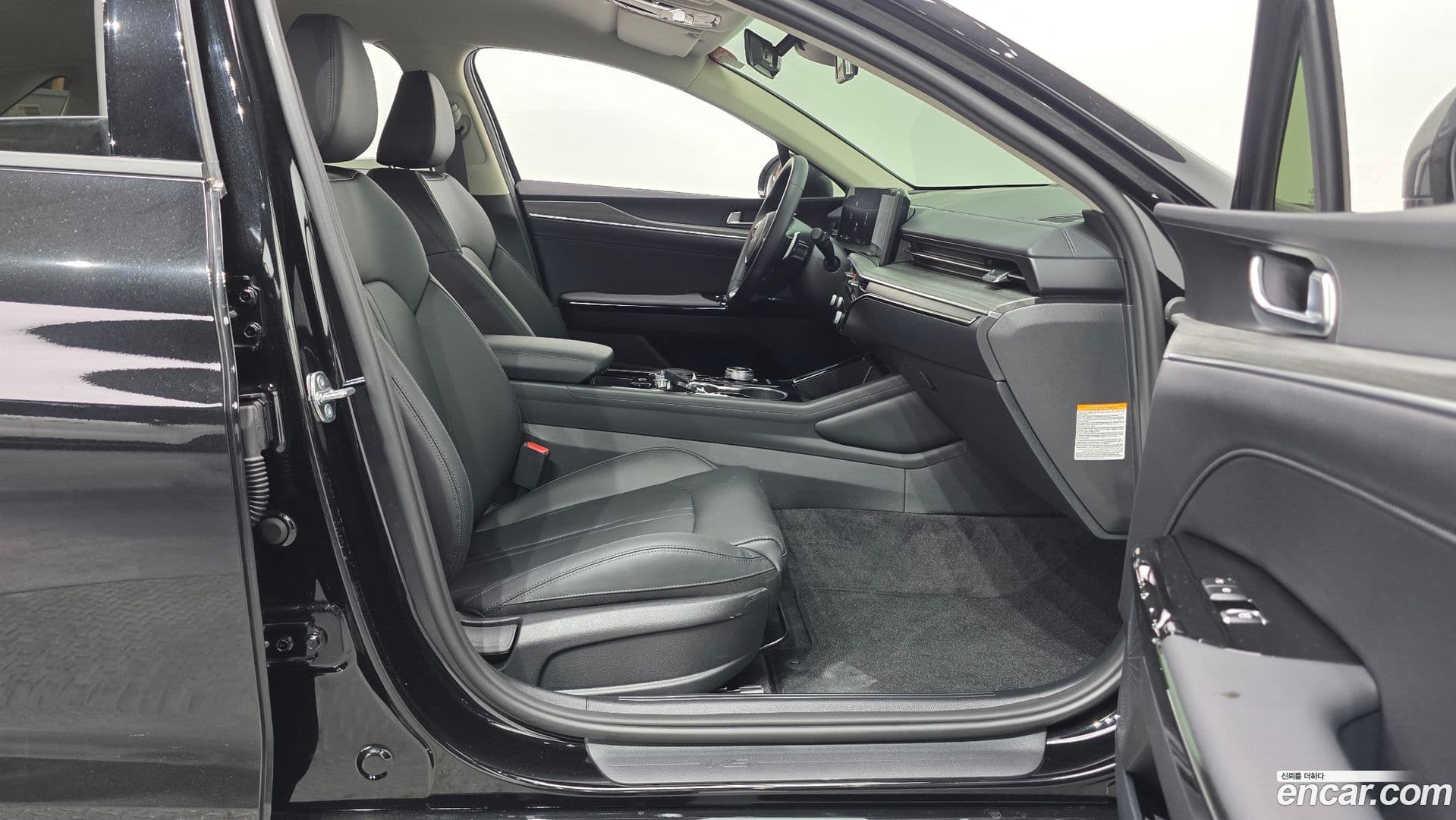 Main__Slider__Photo:K5 Kia 2025.2-10