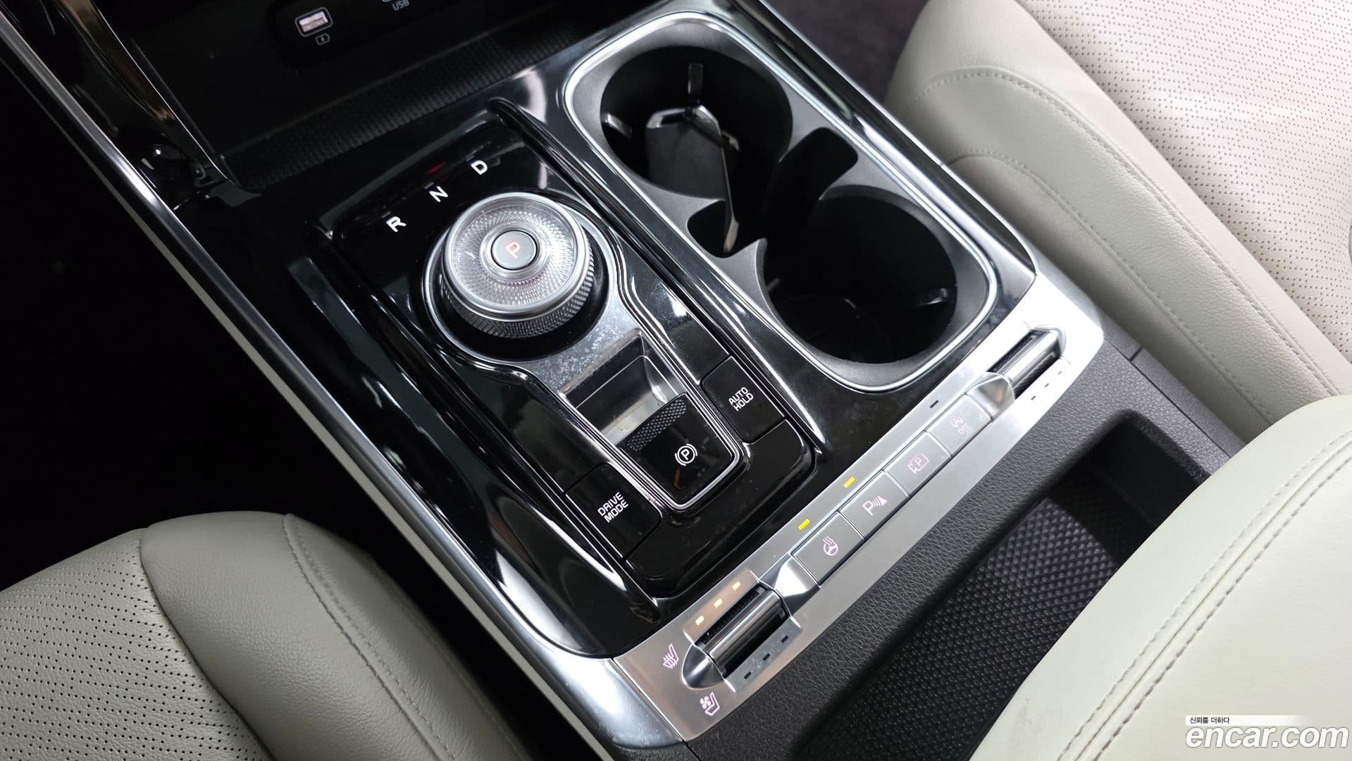Main__Slider__Photo:Canival Kia 2020.10-8