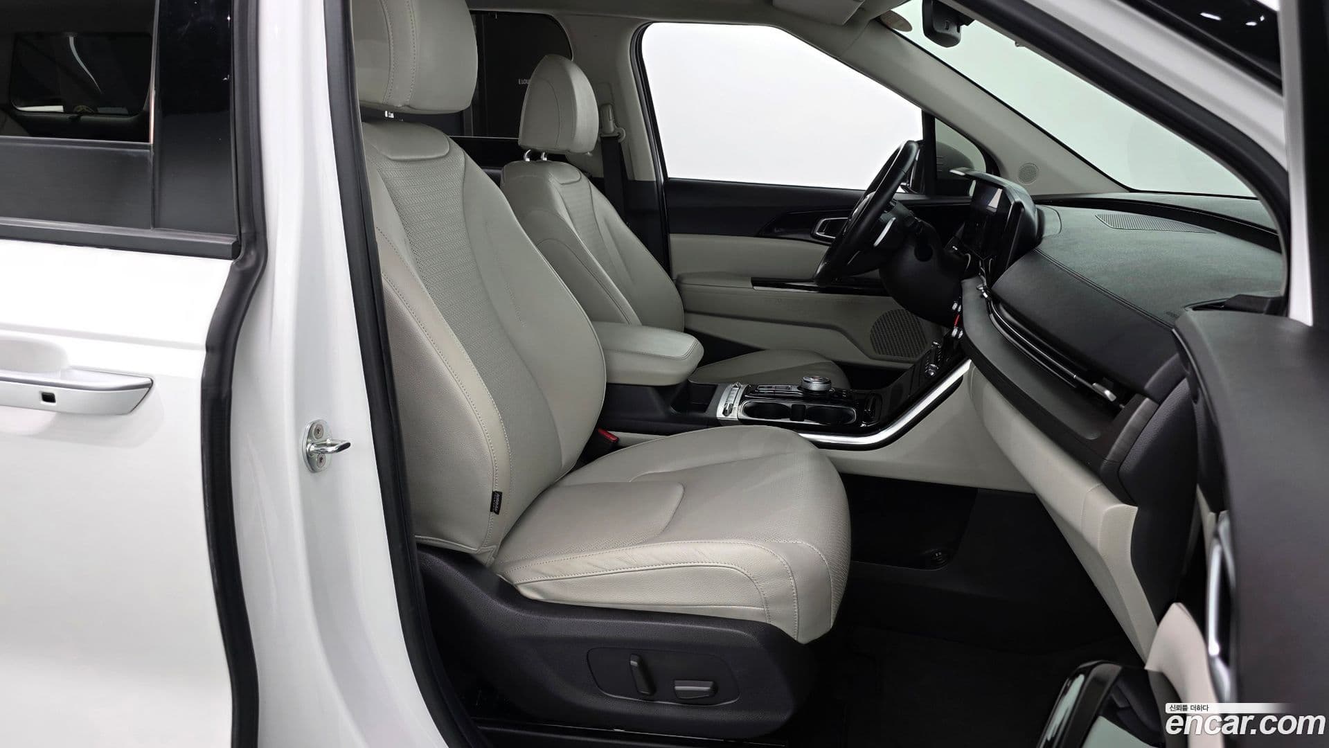Main__Slider__Photo:Canival Kia 2020.10-25