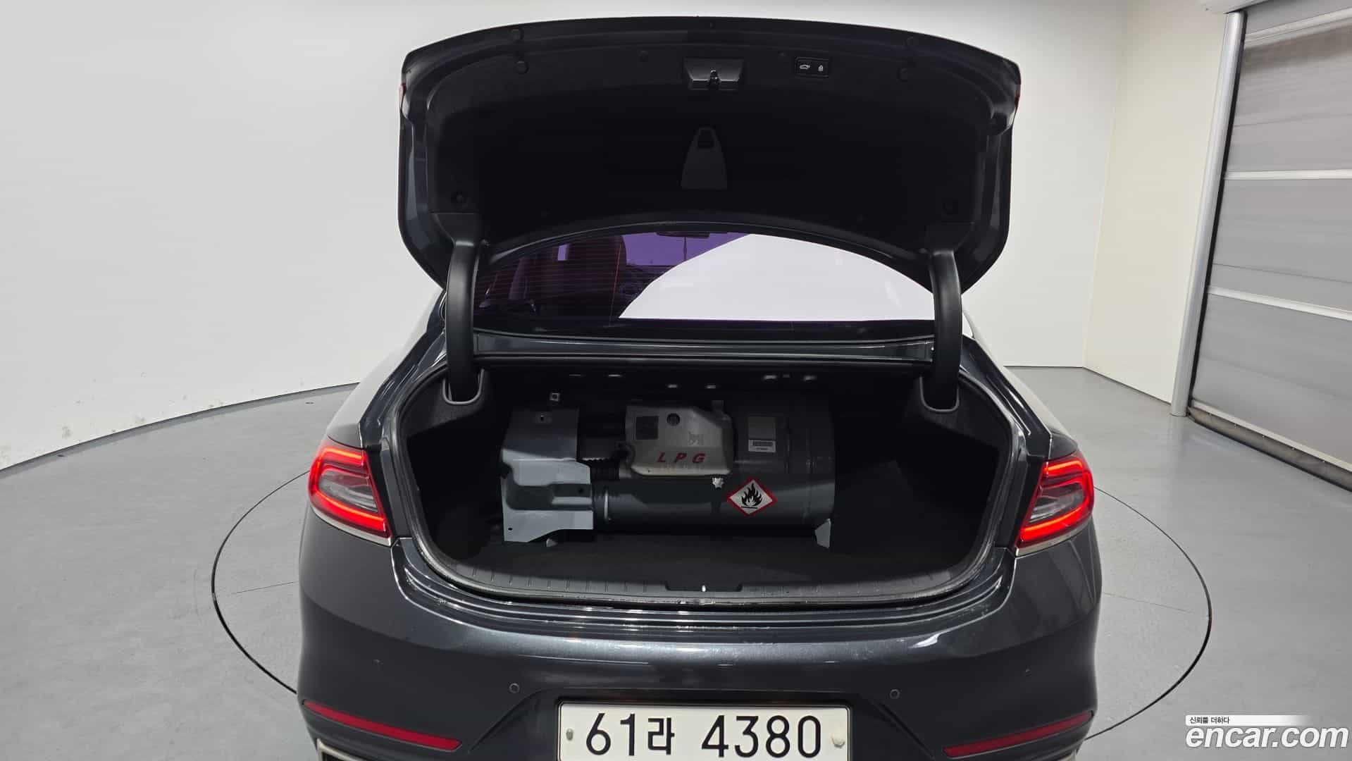 Grandeur Hyundai 2017.5-OPTION-024