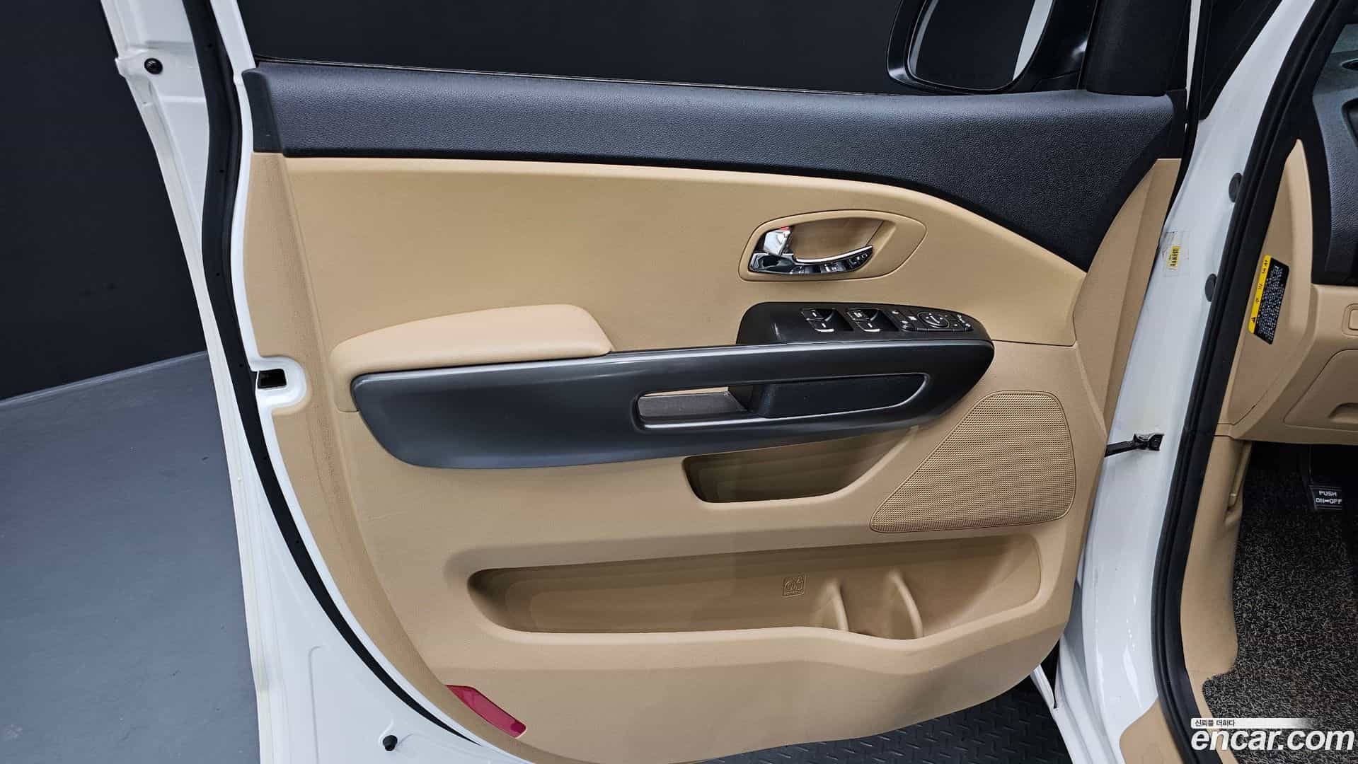 Canival Kia 2019.10-INNER-034