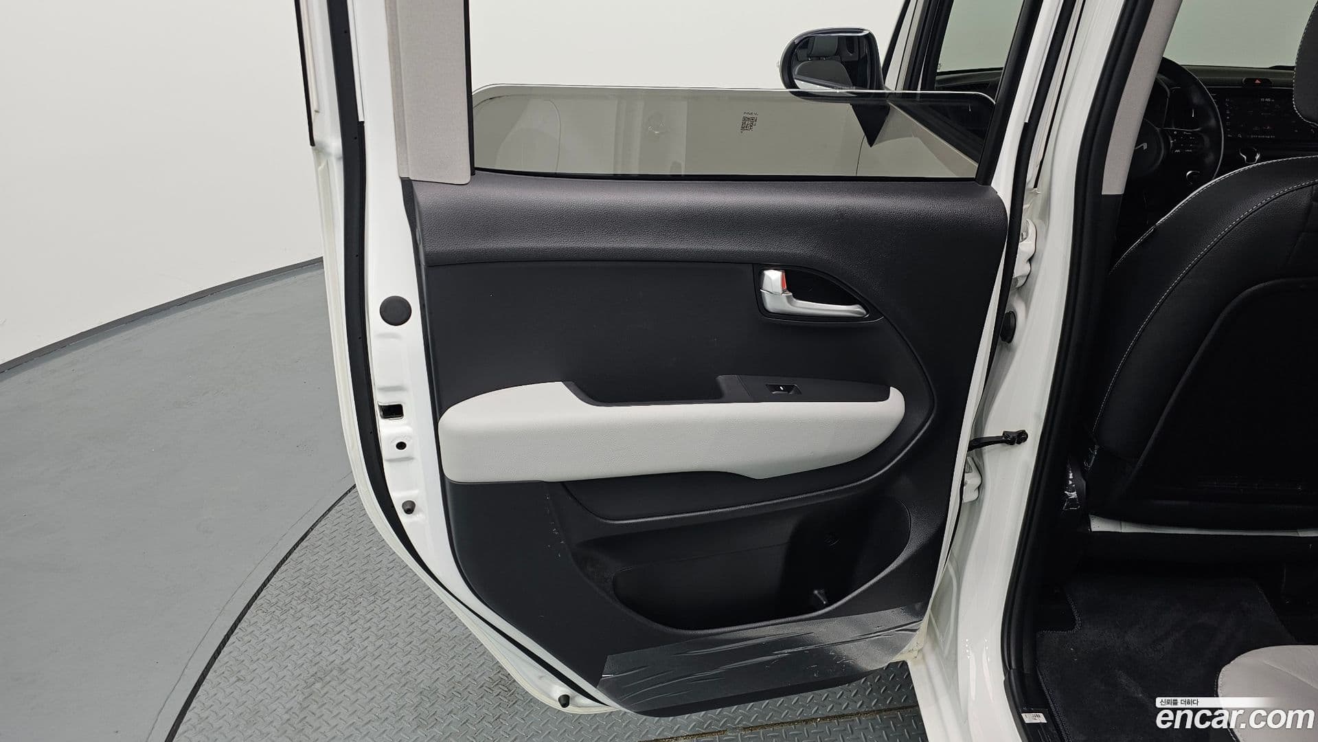 Main__Slider__Photo:RAY Kia 2024.7-24