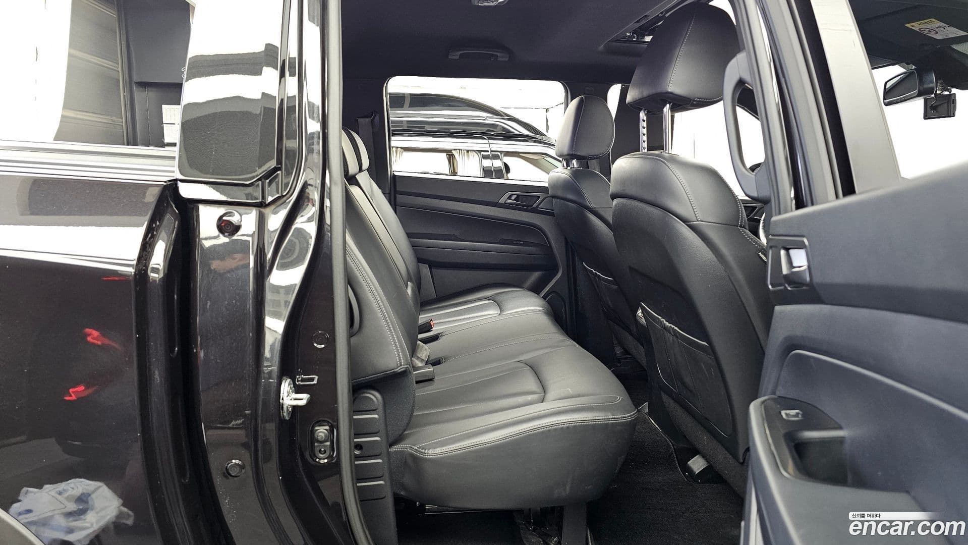Main__Slider__Photo:Rexton KG Mobility 2021.4-11