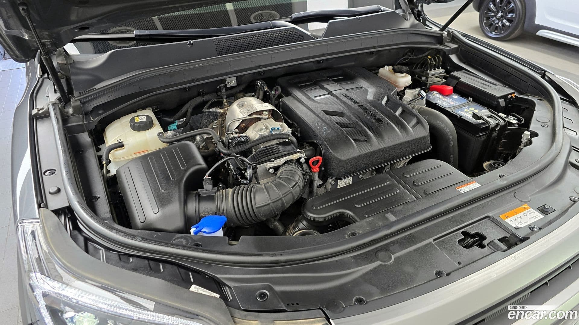 Main__Slider__Photo:Rexton KG Mobility 2023.5-5