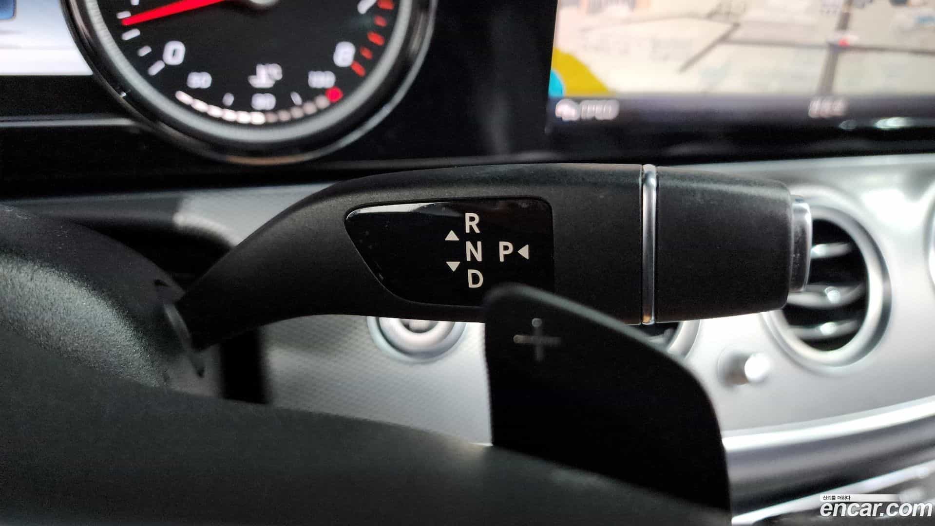 E-Class Mercedes-Benz 2019.6-INNER-009