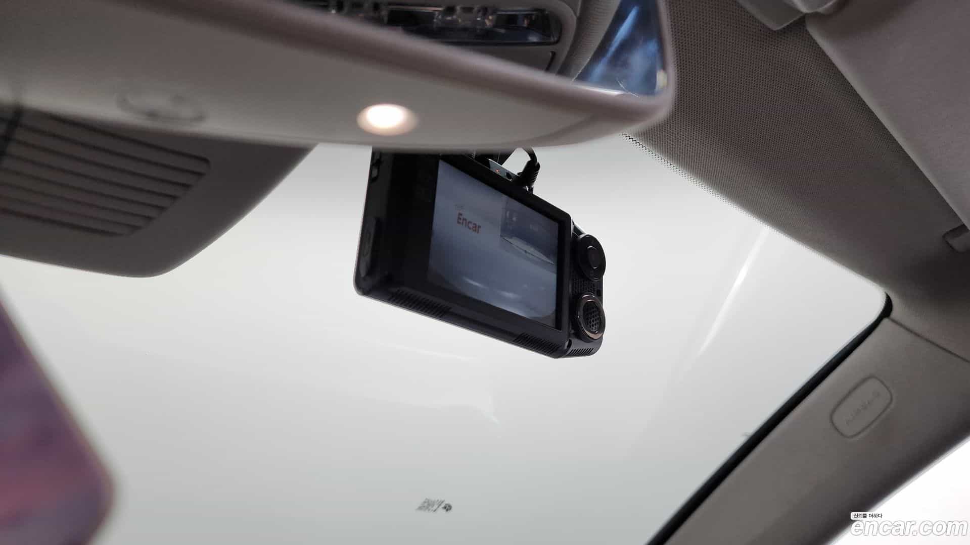 E-Class Mercedes-Benz 2019.6-OPTION-040