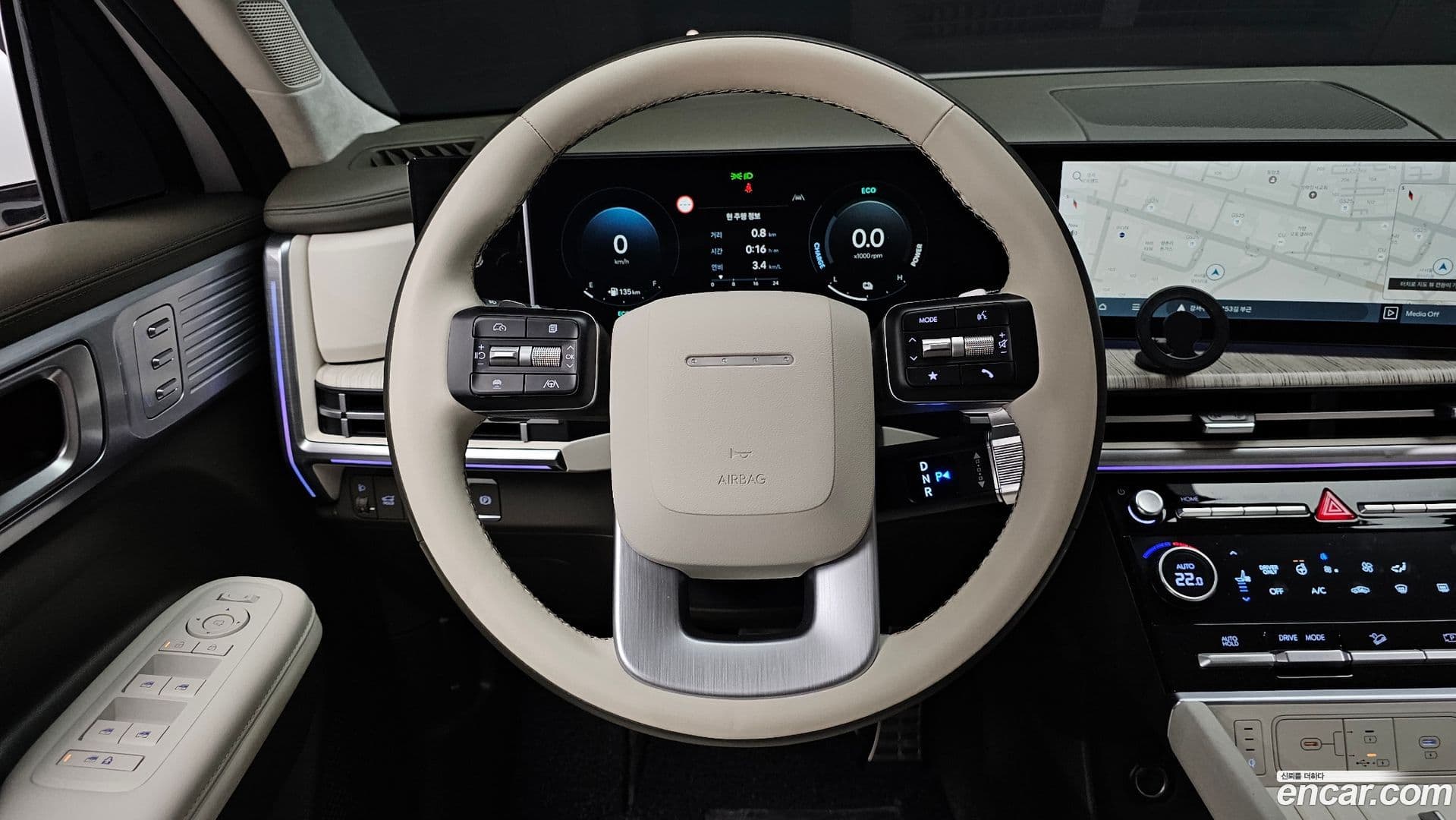 Main__Slider__Photo:Santafe Hyundai 2024.3-12