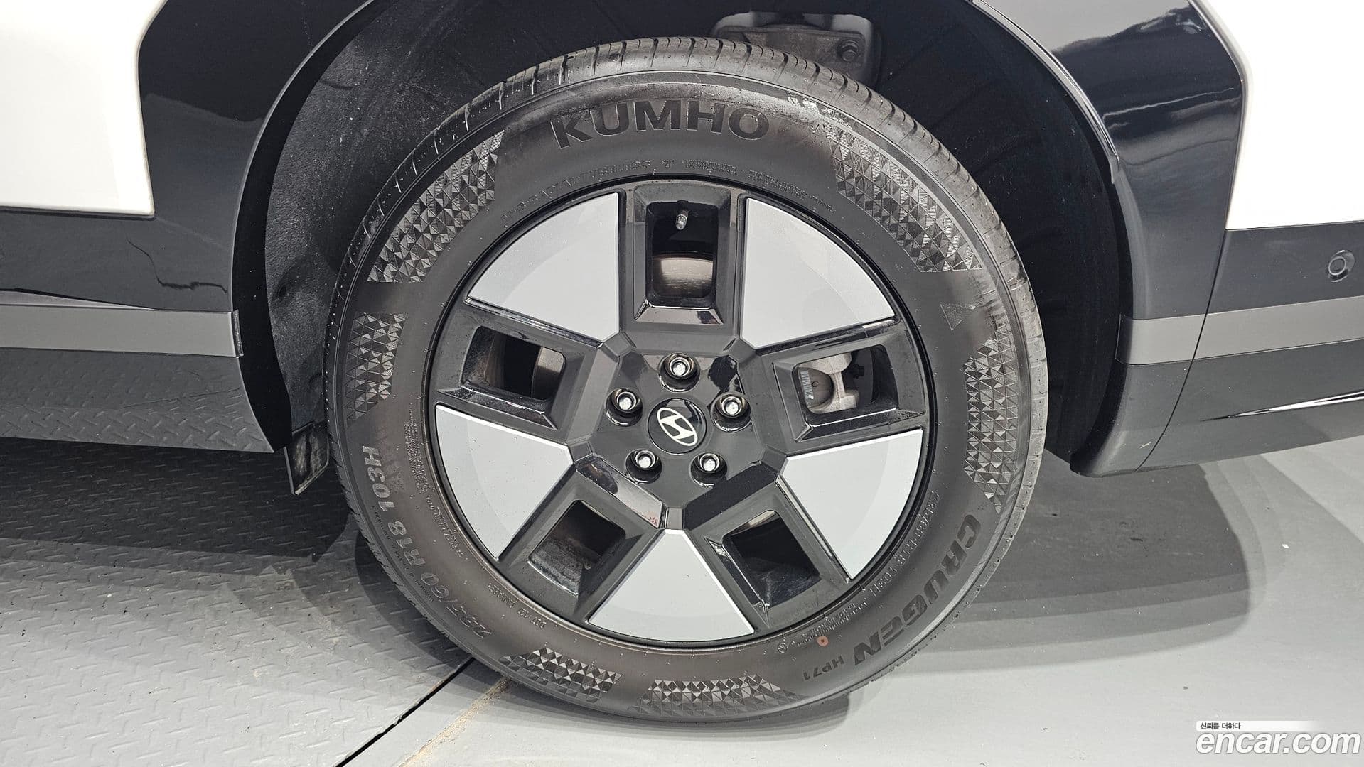 Main__Slider__Photo:Santafe Hyundai 2024.3-20