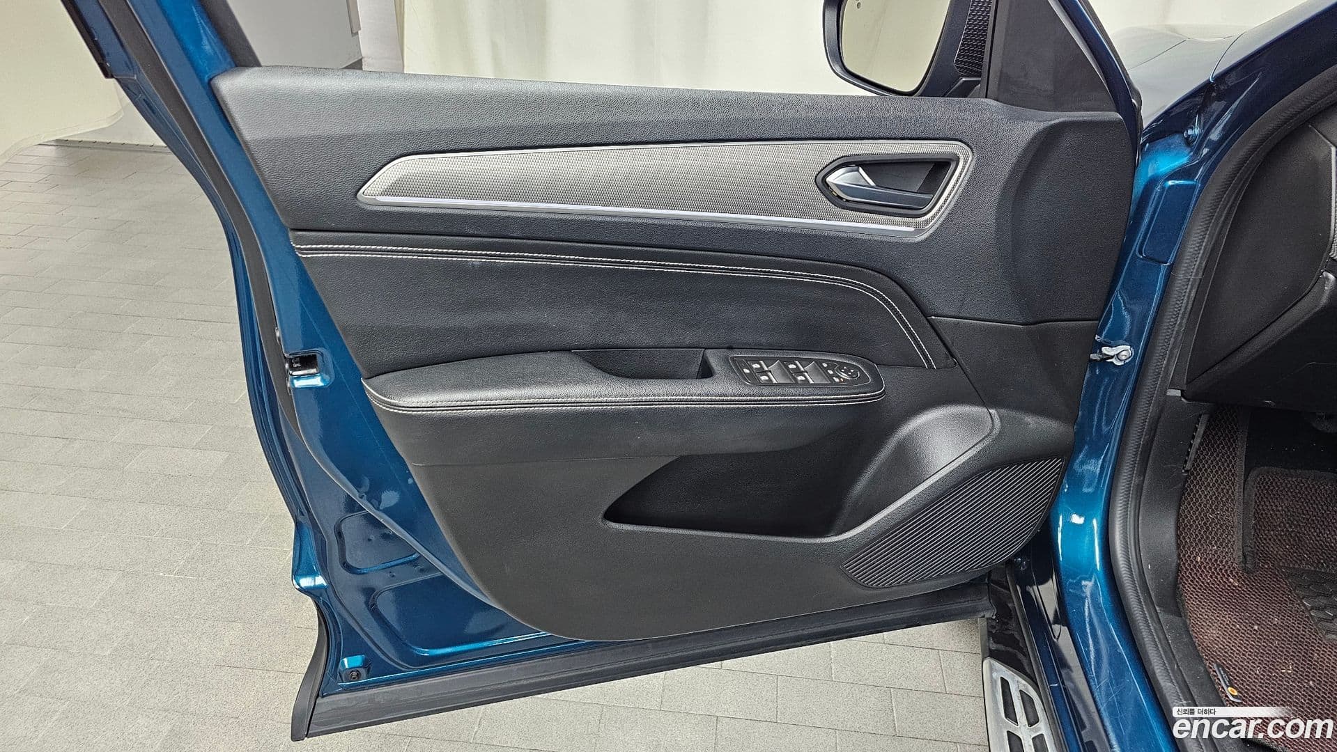 Main__Slider__Photo:XM3 Renault Korea 2022.9-23