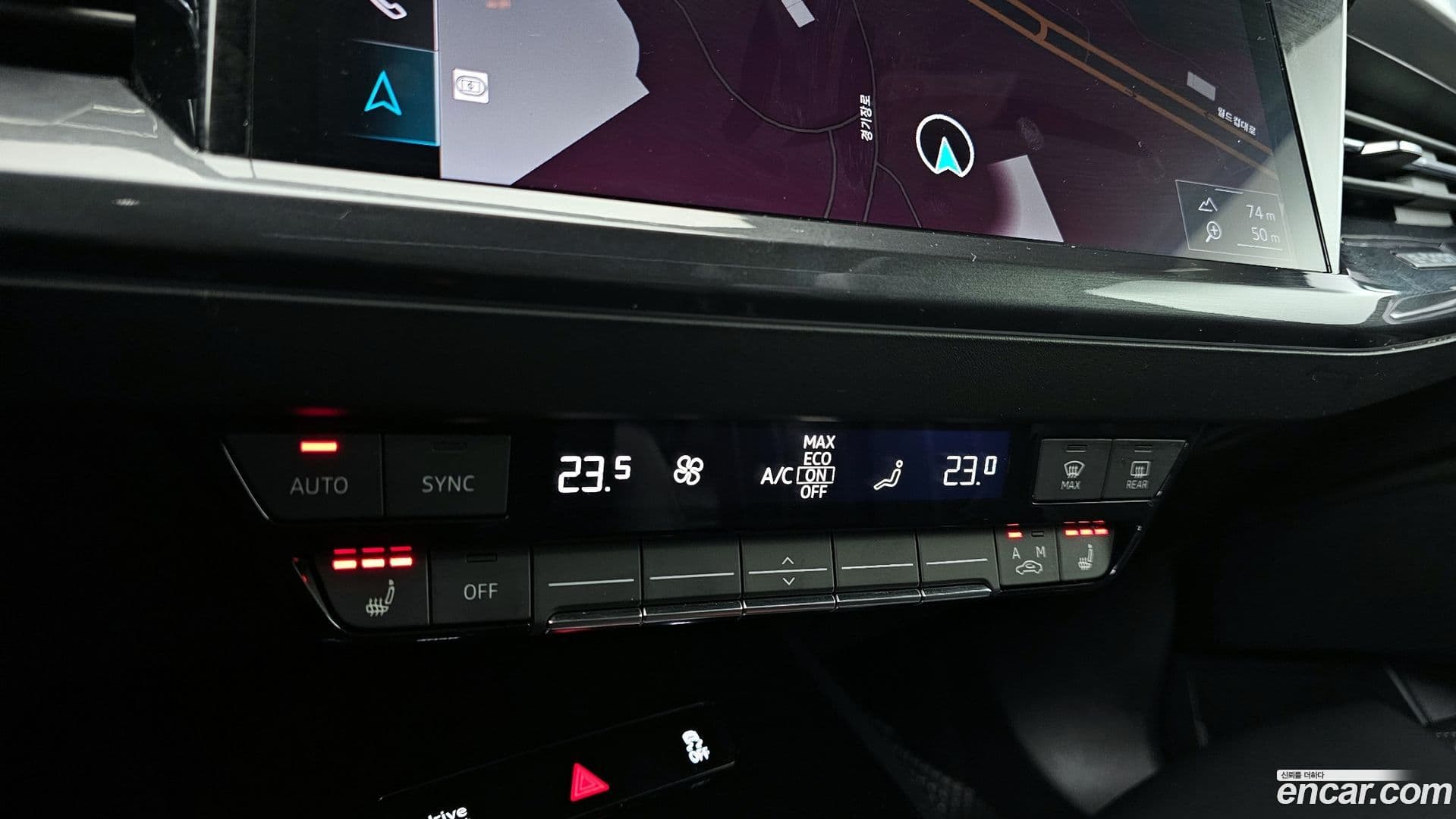 Main__Slider__Photo:Q4 e-tron Audi 2023.11-29