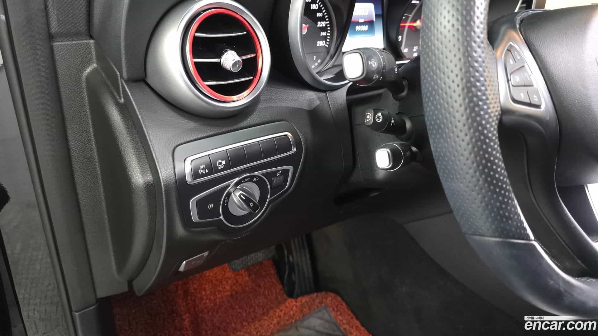 GLC-Class Mercedes-Benz 2017.5-OPTION-040