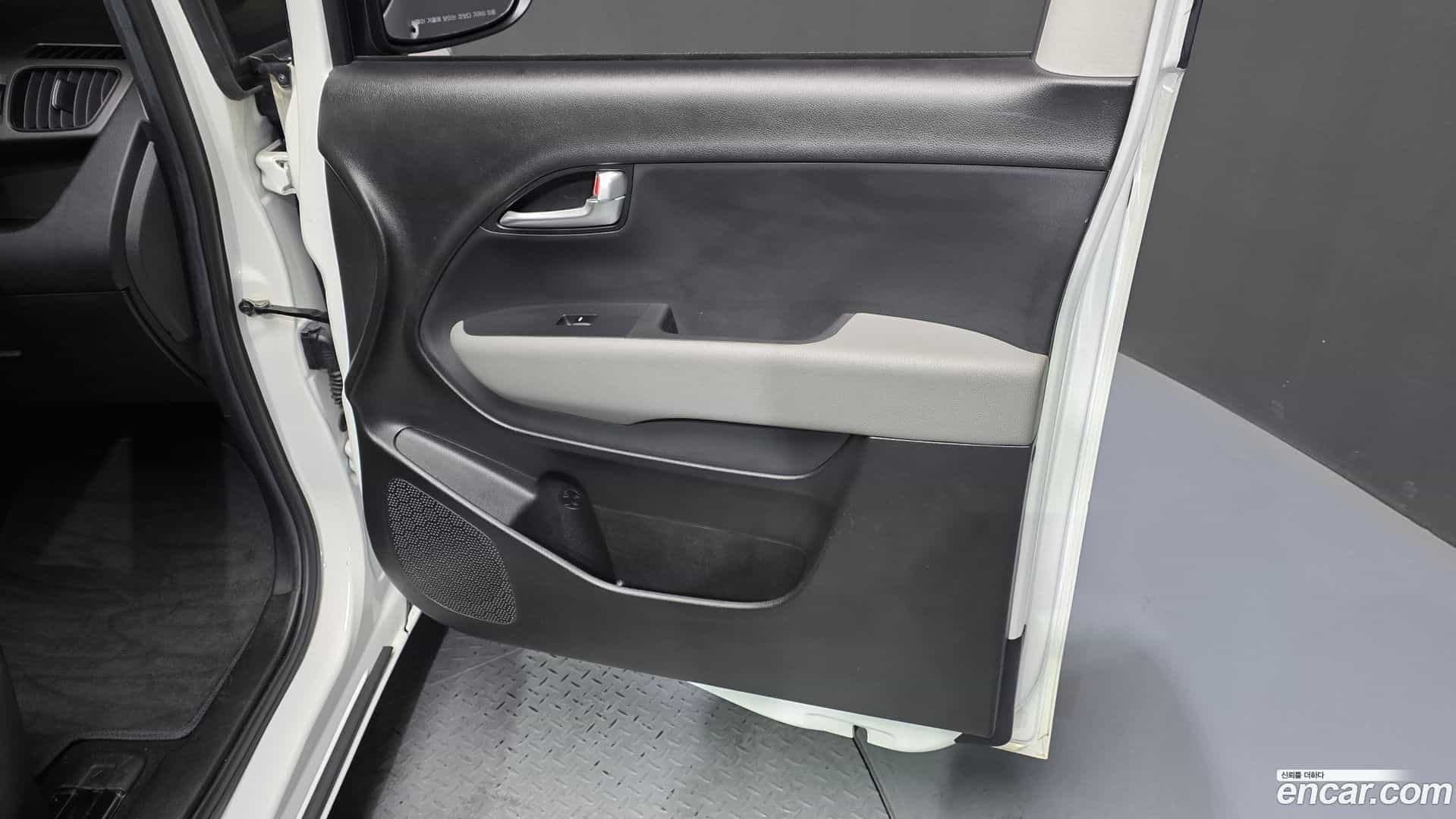 RAY Kia 2022.9-INNER-035