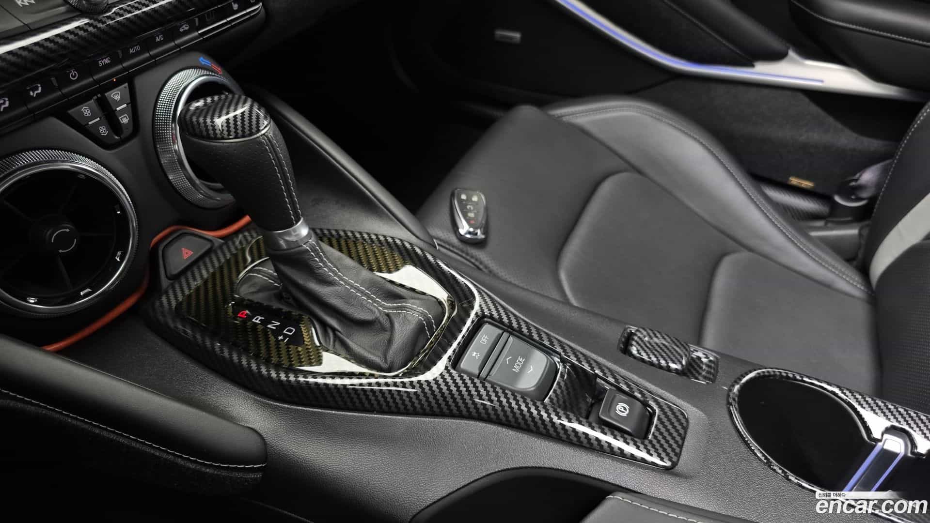 Camaro Chevrolet 2017.5-INNER-009