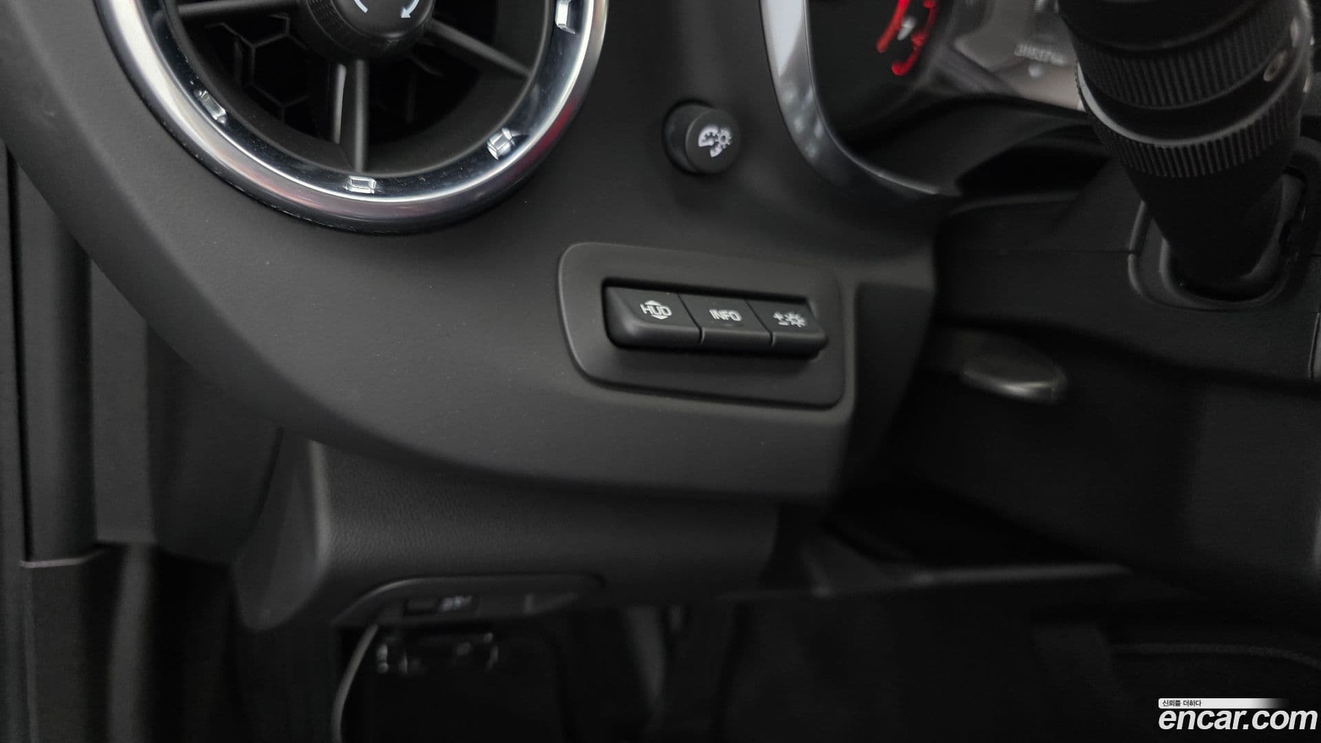 Main__Slider__Photo:Camaro Chevrolet 2017.5-16