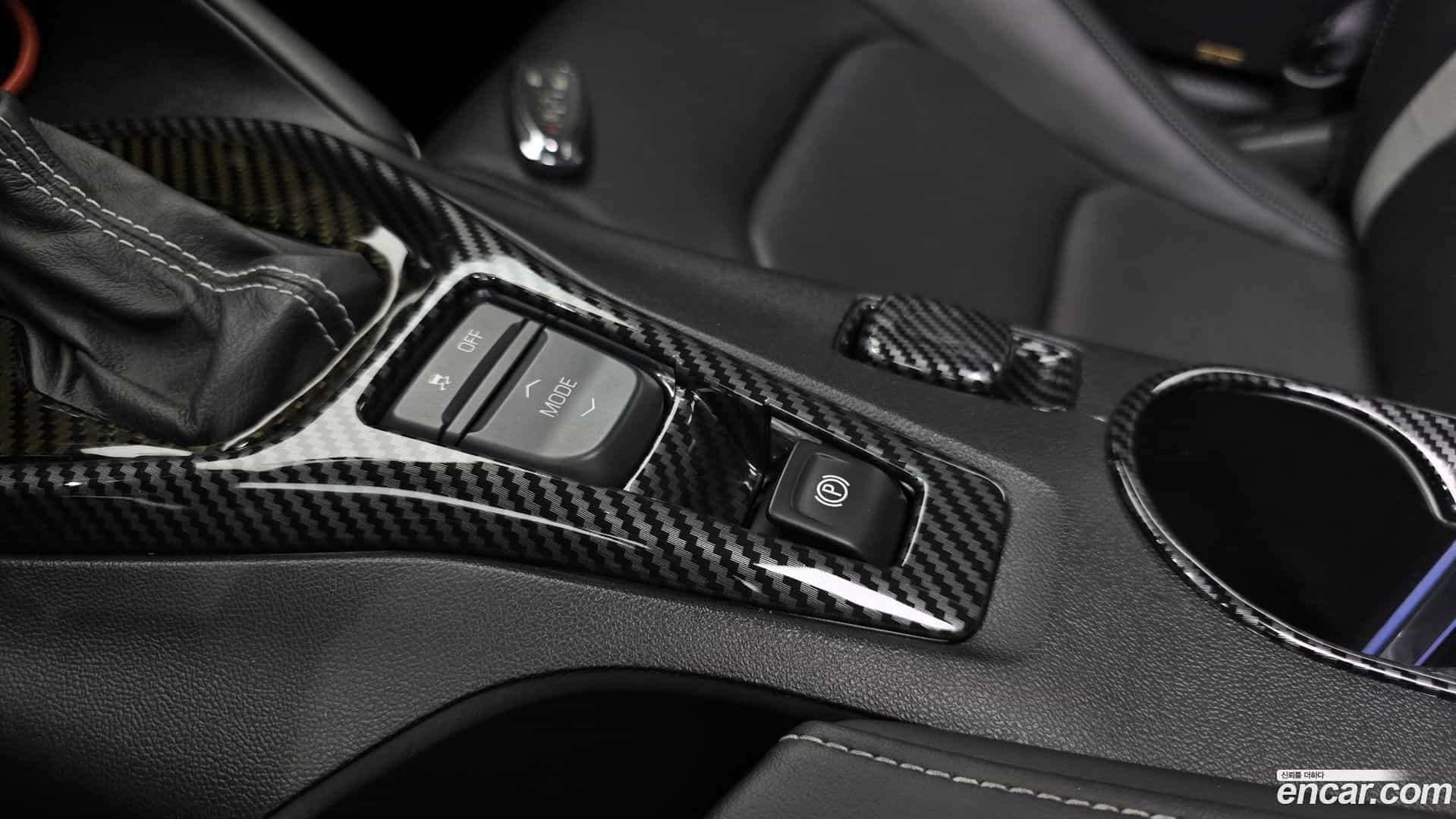 Camaro Chevrolet 2017.5-OPTION-044