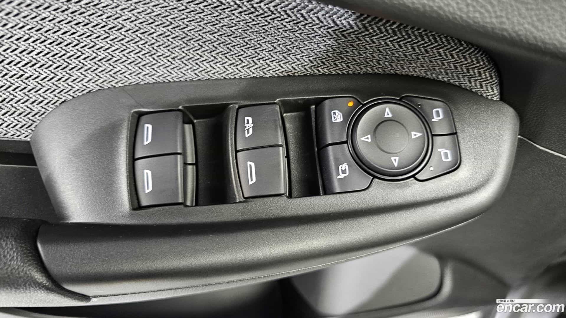 Trailblazer Chevrolet 2021.2-OPTION-018