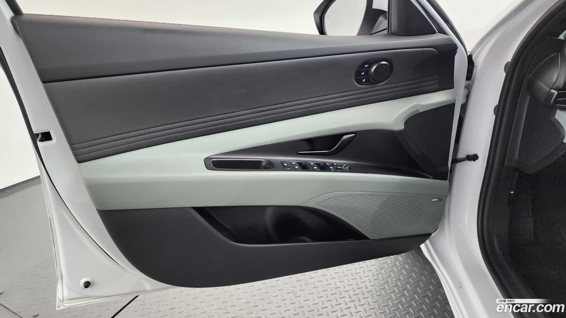 AVANTE Hyundai 2024.5-INNER-034