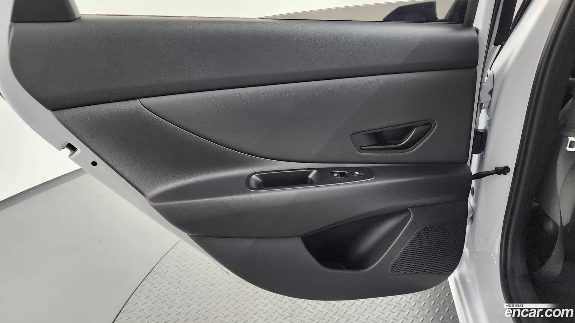 AVANTE Hyundai 2024.5-INNER-035