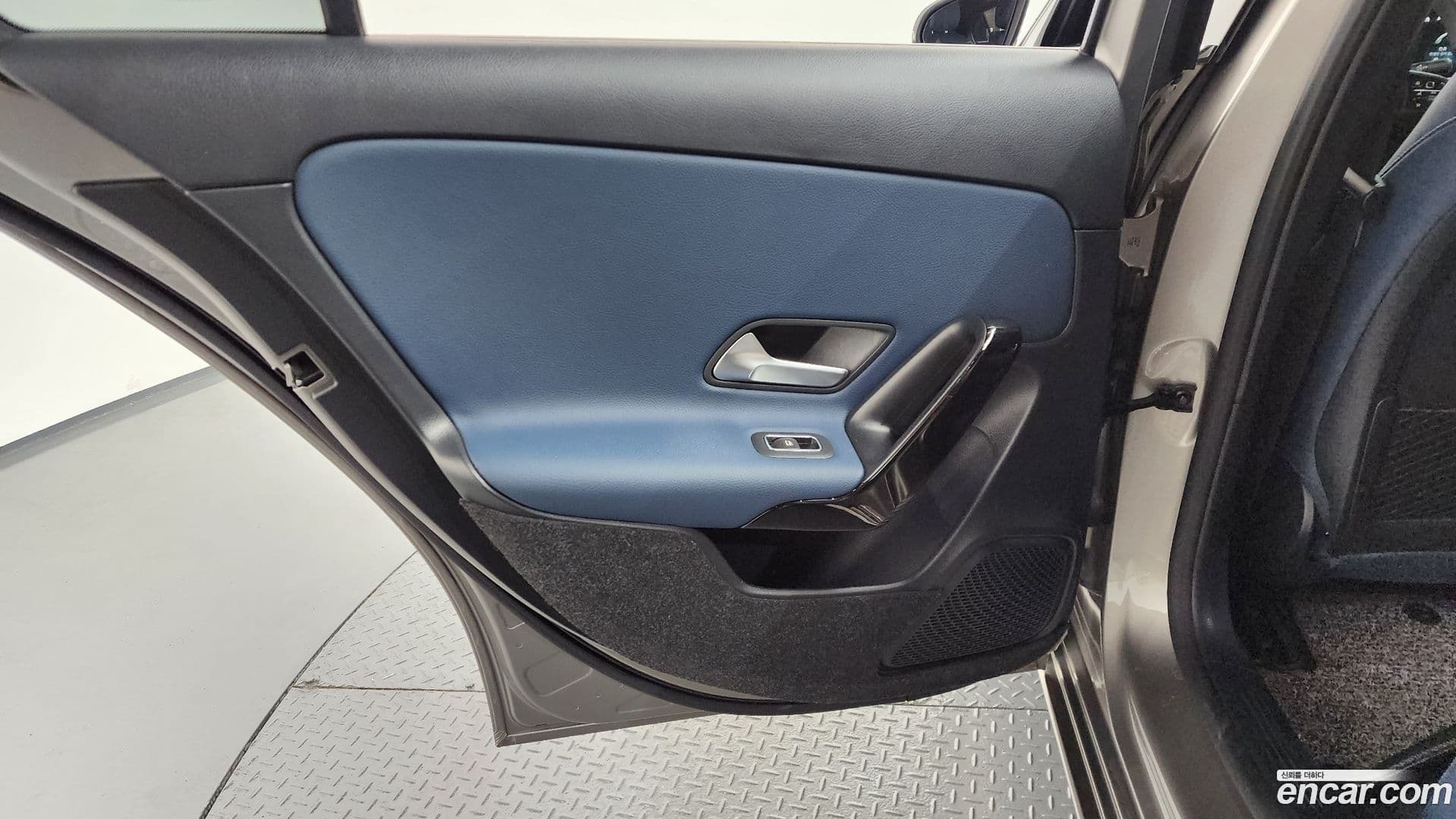 Main__Slider__Photo:A-Class Mercedes-Benz 2019.11-24