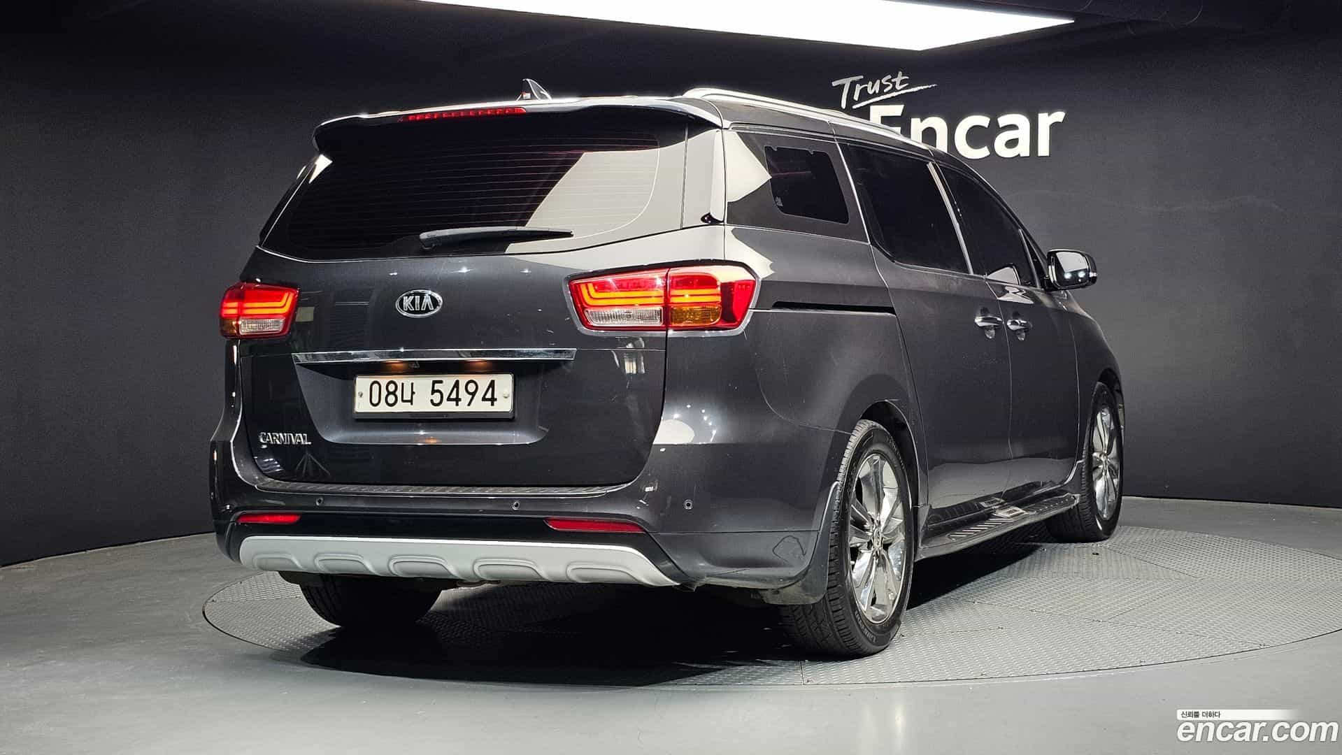 Canival Kia 2017.11-OUTER-002