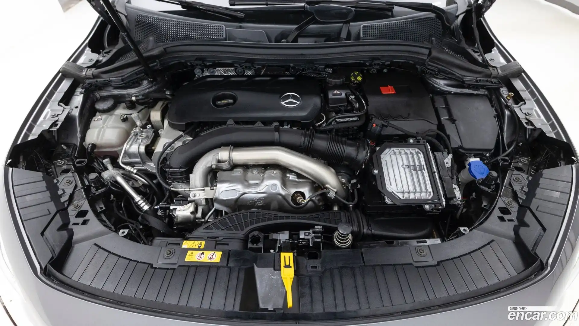 GLA-Class Mercedes-Benz 2025.4-OUTER-006