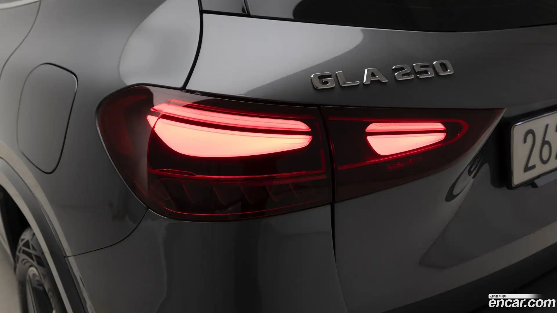 GLA-Class Mercedes-Benz 2025.4-OPTION-022