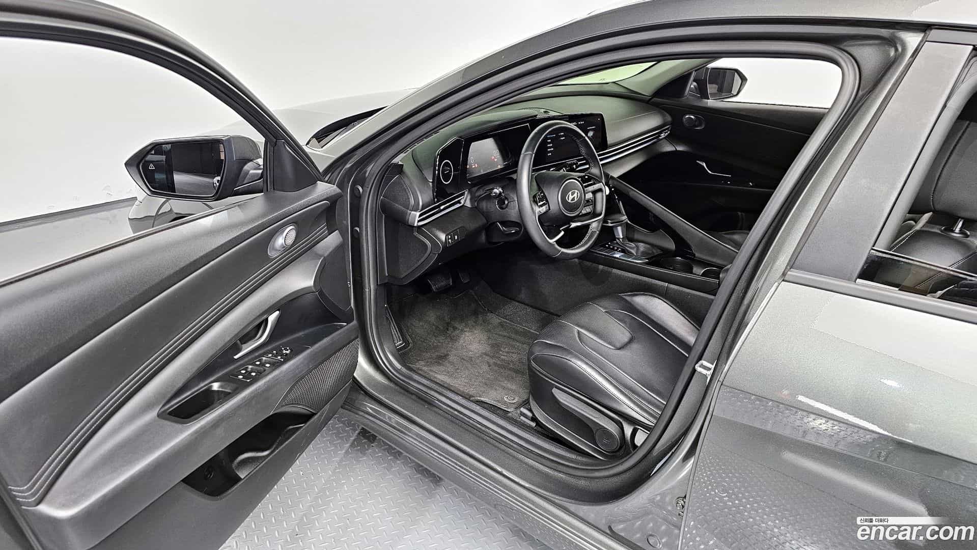AVANTE Hyundai 2024.6-INNER-010