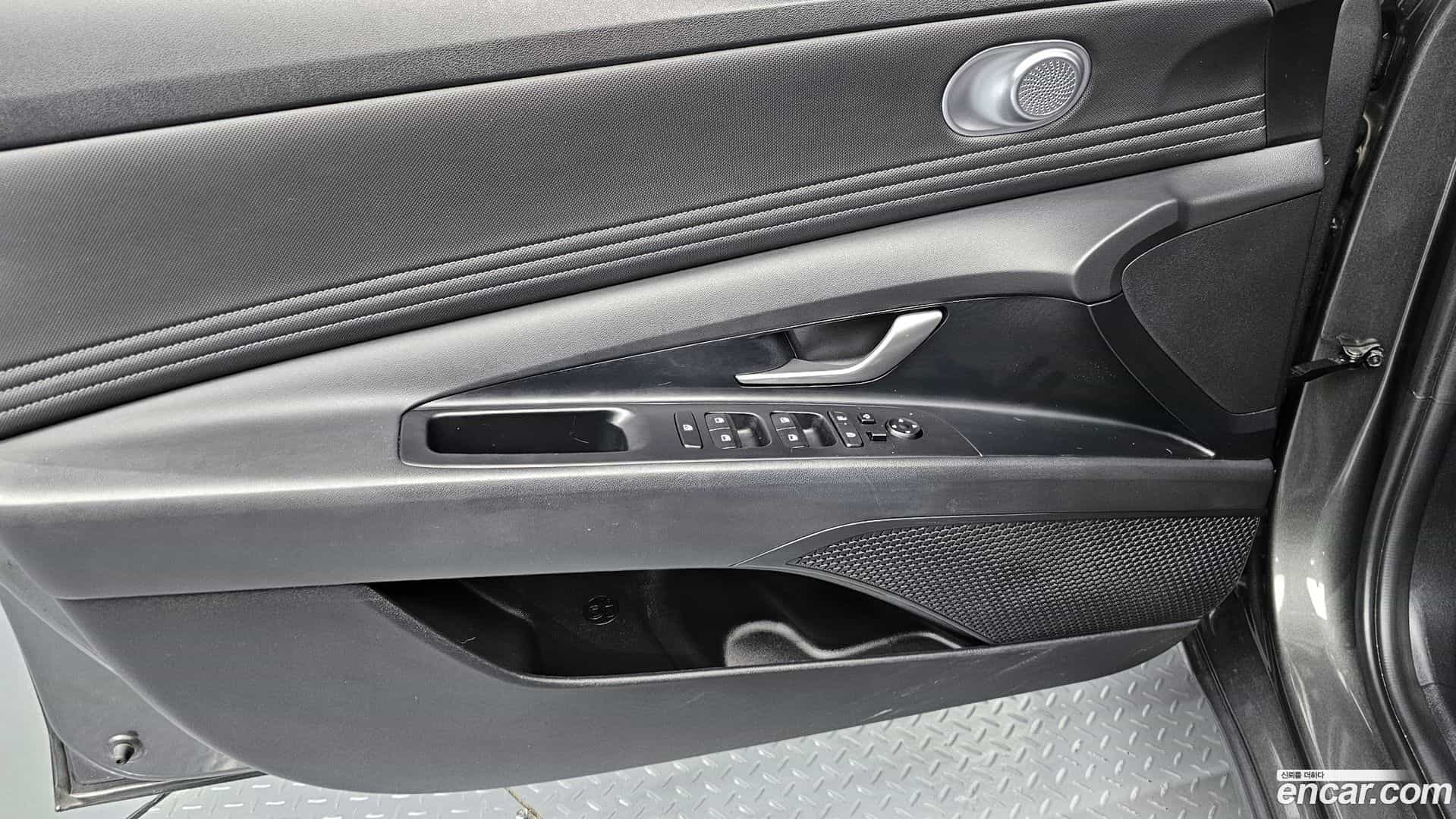 AVANTE Hyundai 2024.6-INNER-034