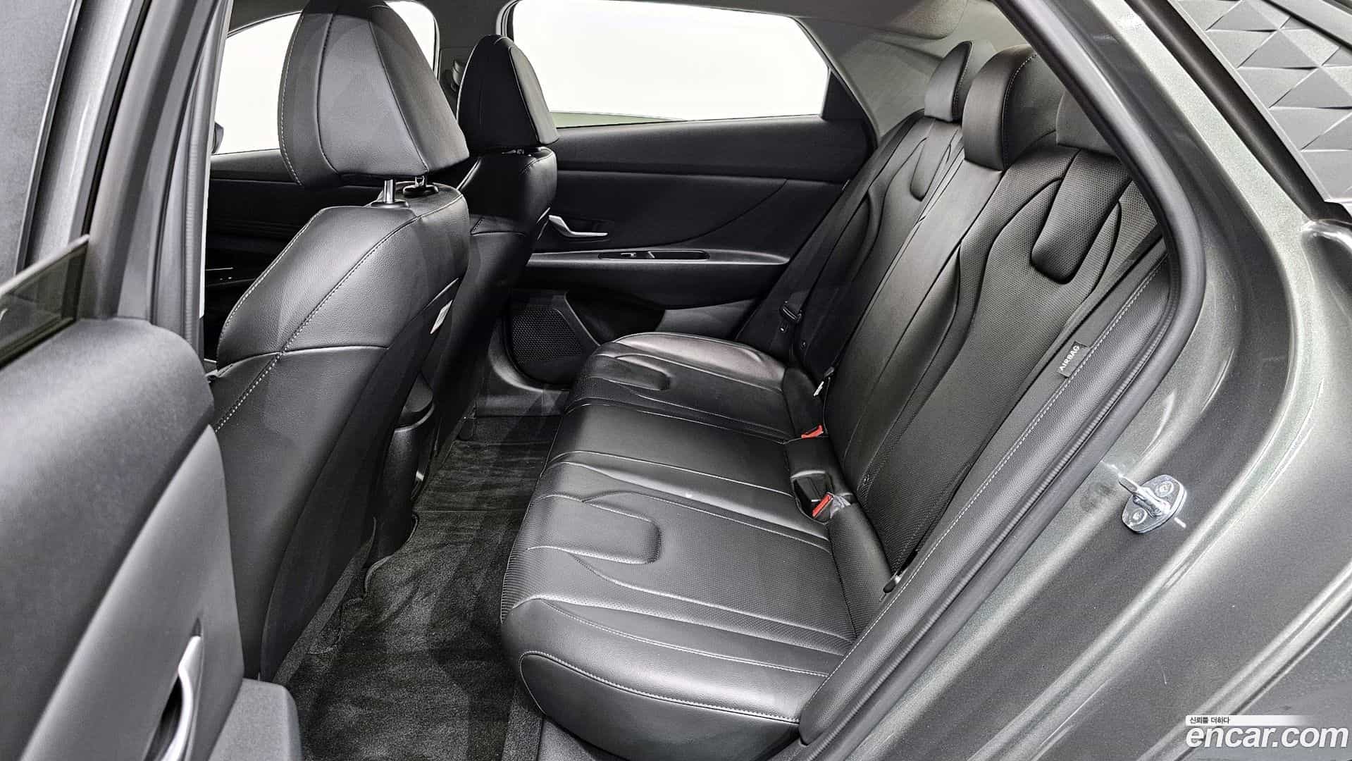 AVANTE Hyundai 2024.6-INNER-036