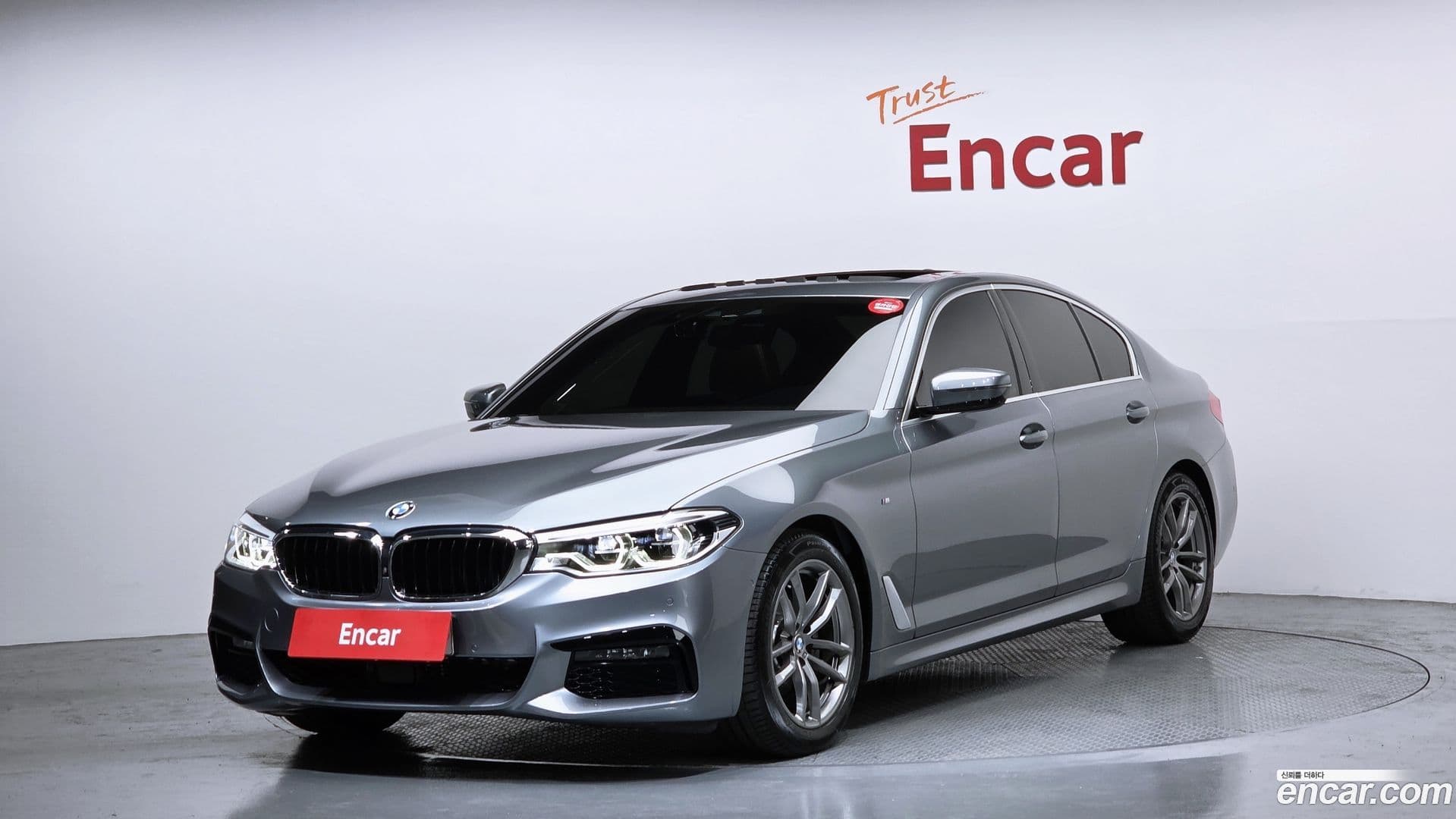 Main__Slider__Photo:5-Series BMW 2019.7-0