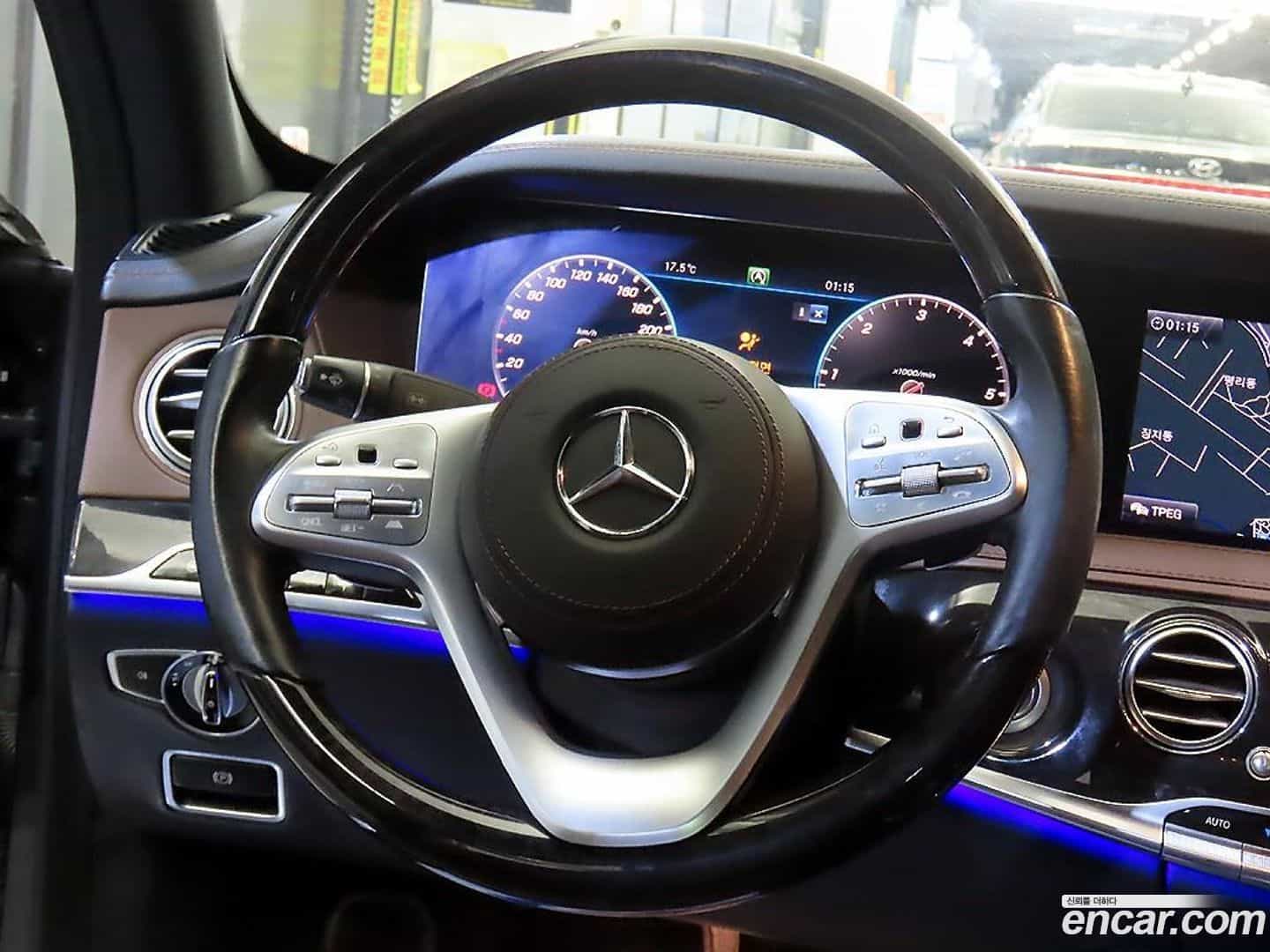 S-Class Mercedes-Benz 2017.11-INNER-008