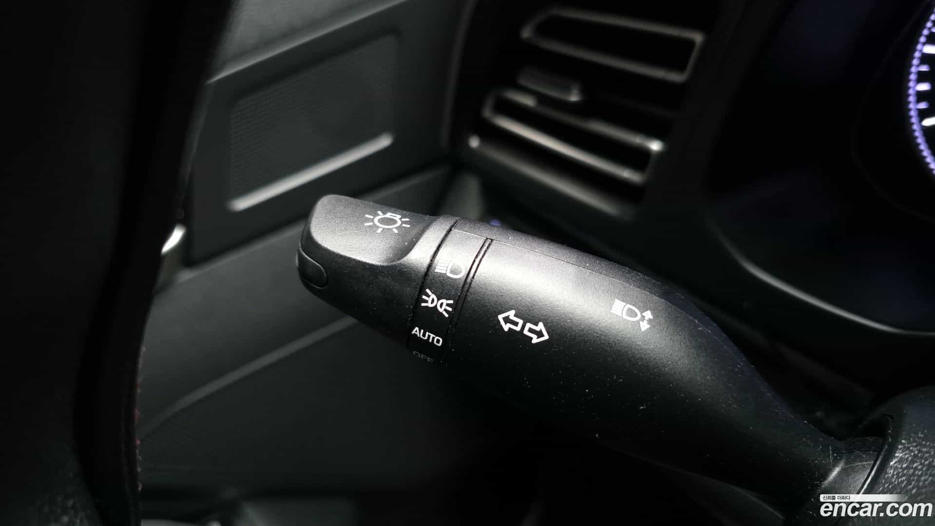 AVANTE Hyundai 2019.7-OPTION-021