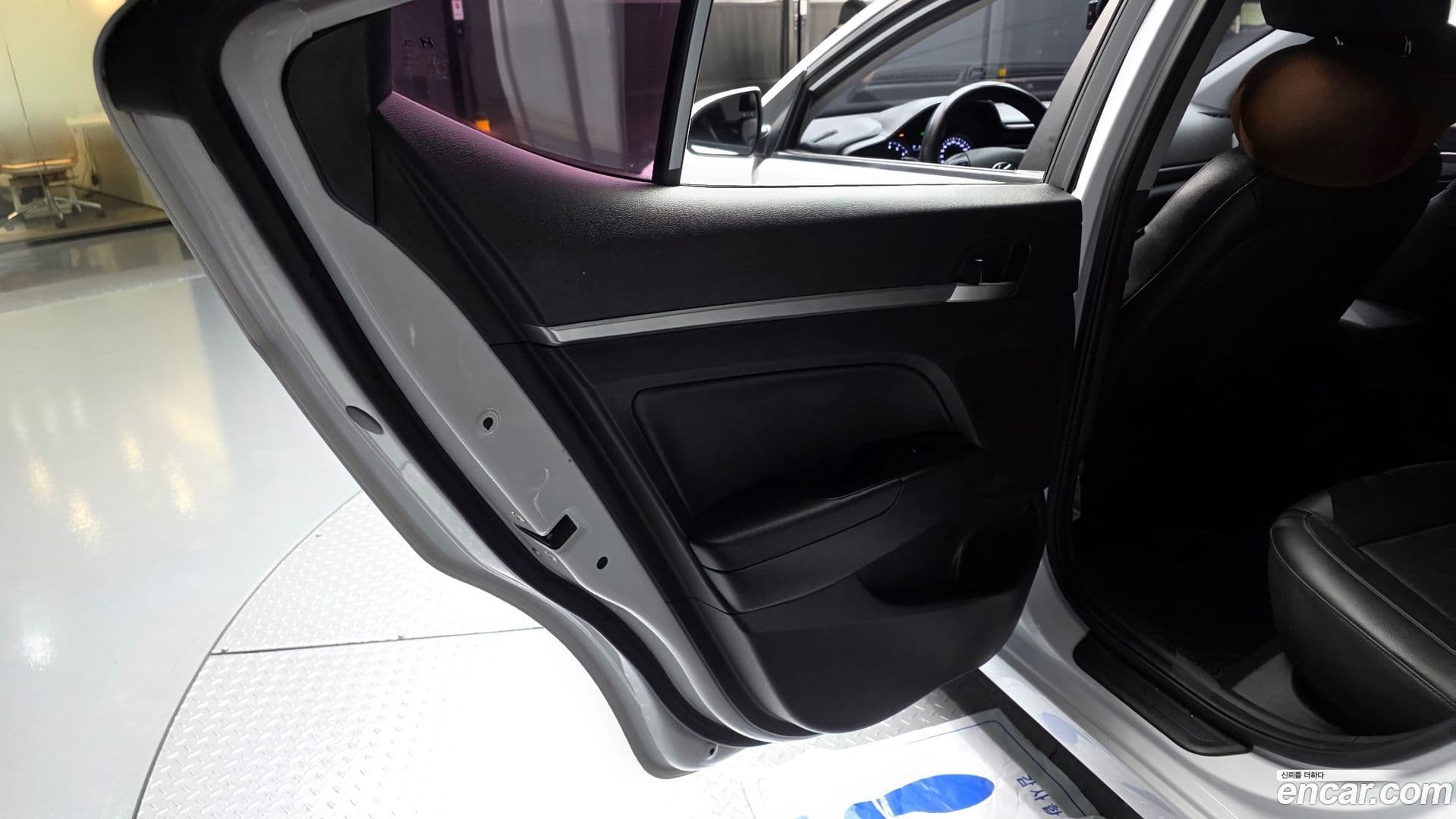 Main__Slider__Photo:AVANTE Hyundai 2019.7-24