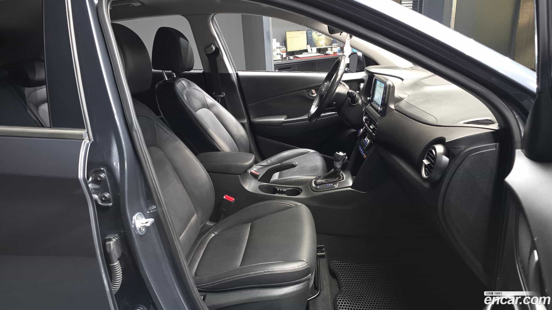 Kona Hyundai 2018.2-OPTION-015