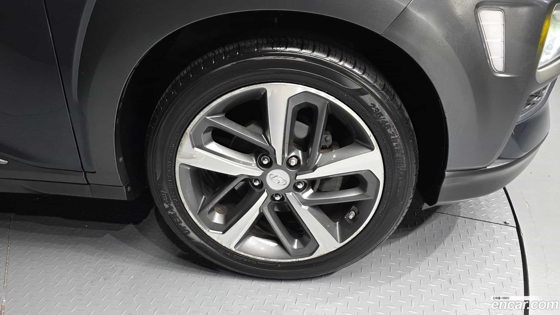 Kona Hyundai 2018.2-OUTER-031